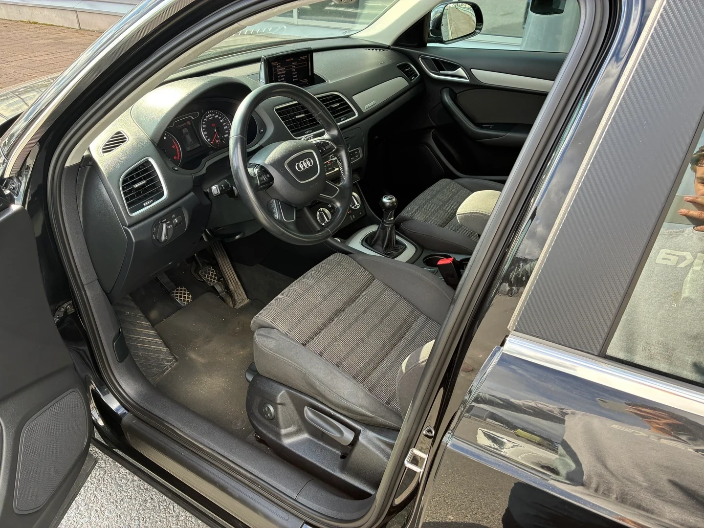 Car Image - 1EZY9pSjdKjZfmGixByUut