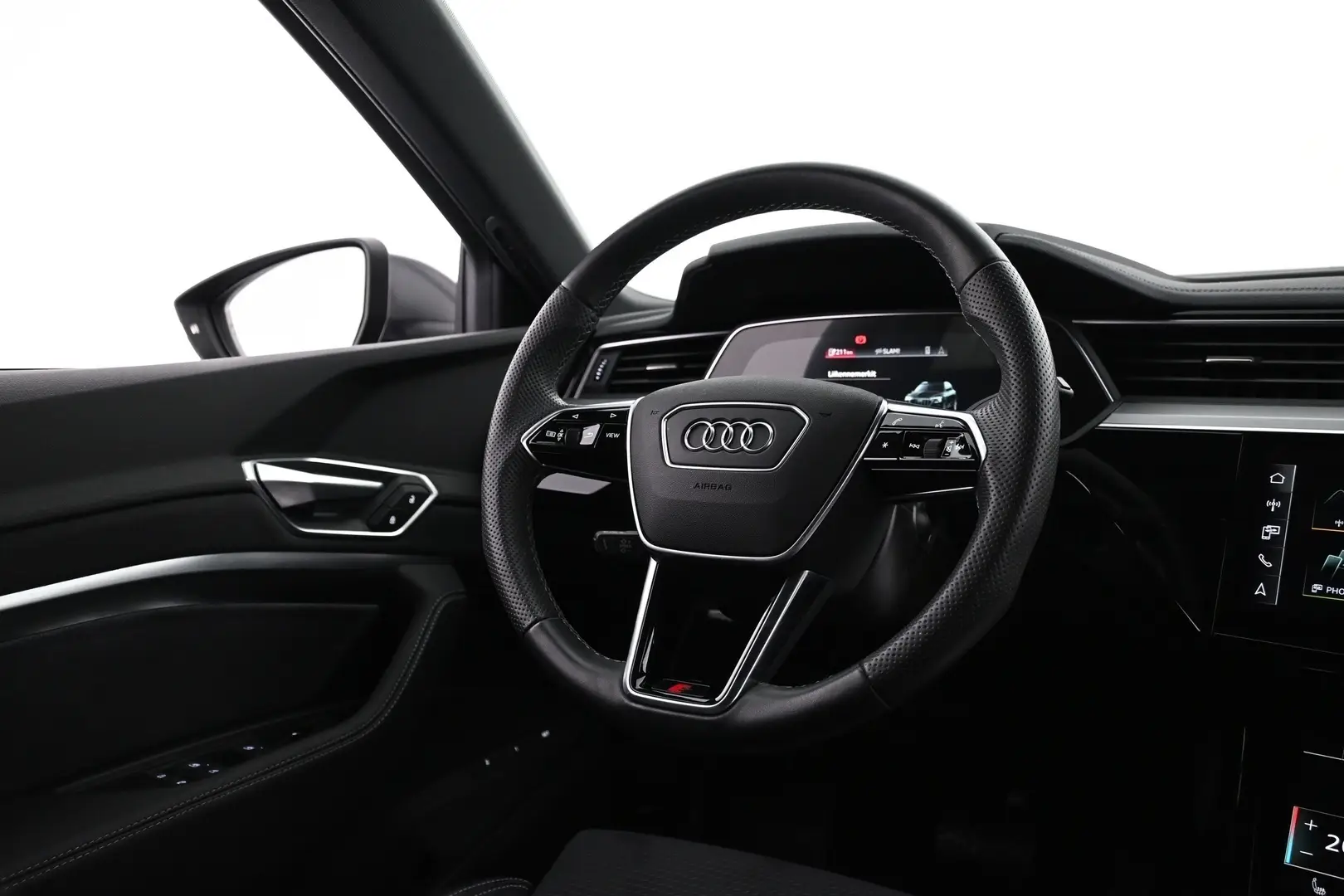 Car Image - G7NRYgIgJqqBdutQO3psc