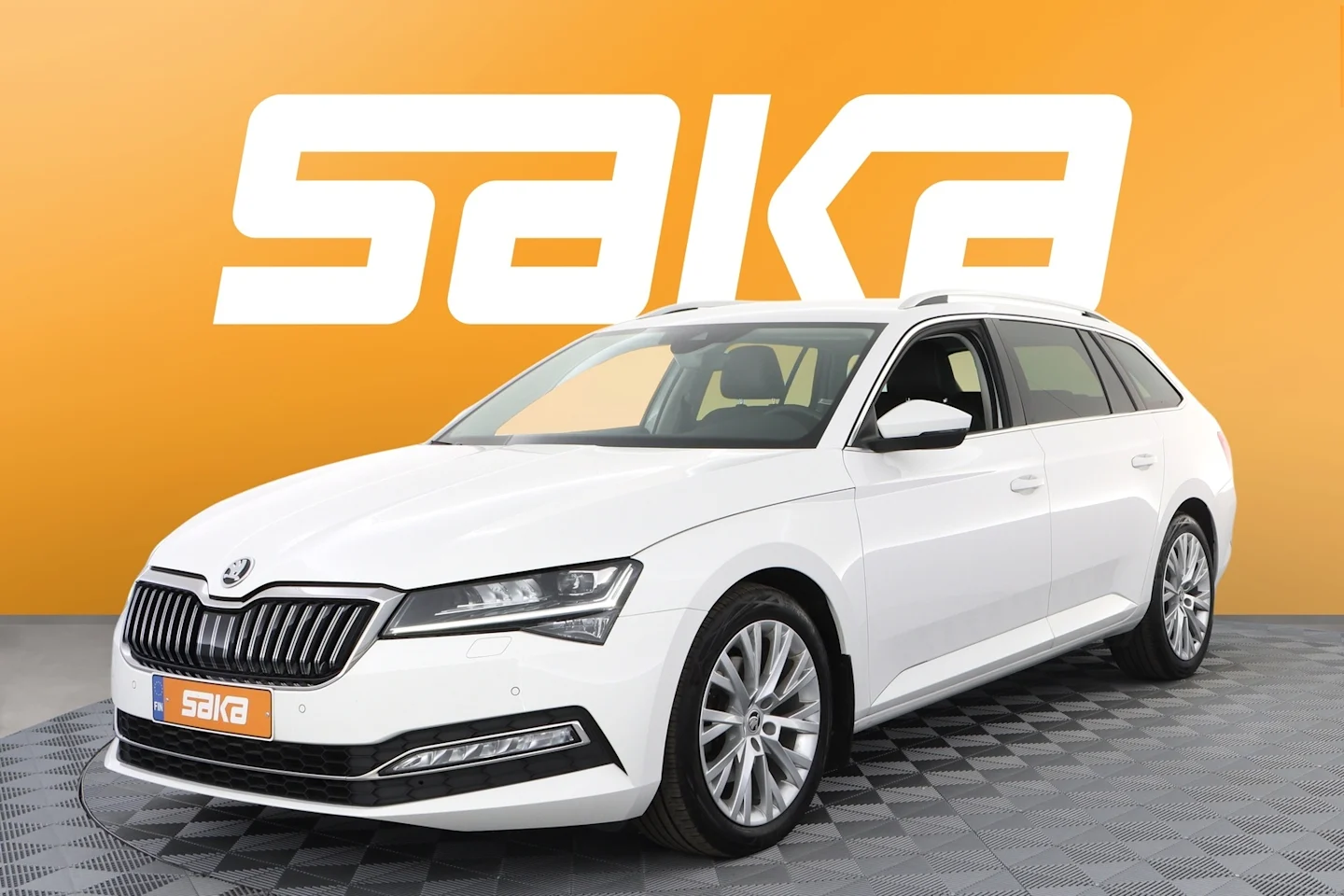 Car Image - 1hTWXRO9i0JH1CttTJJFt3