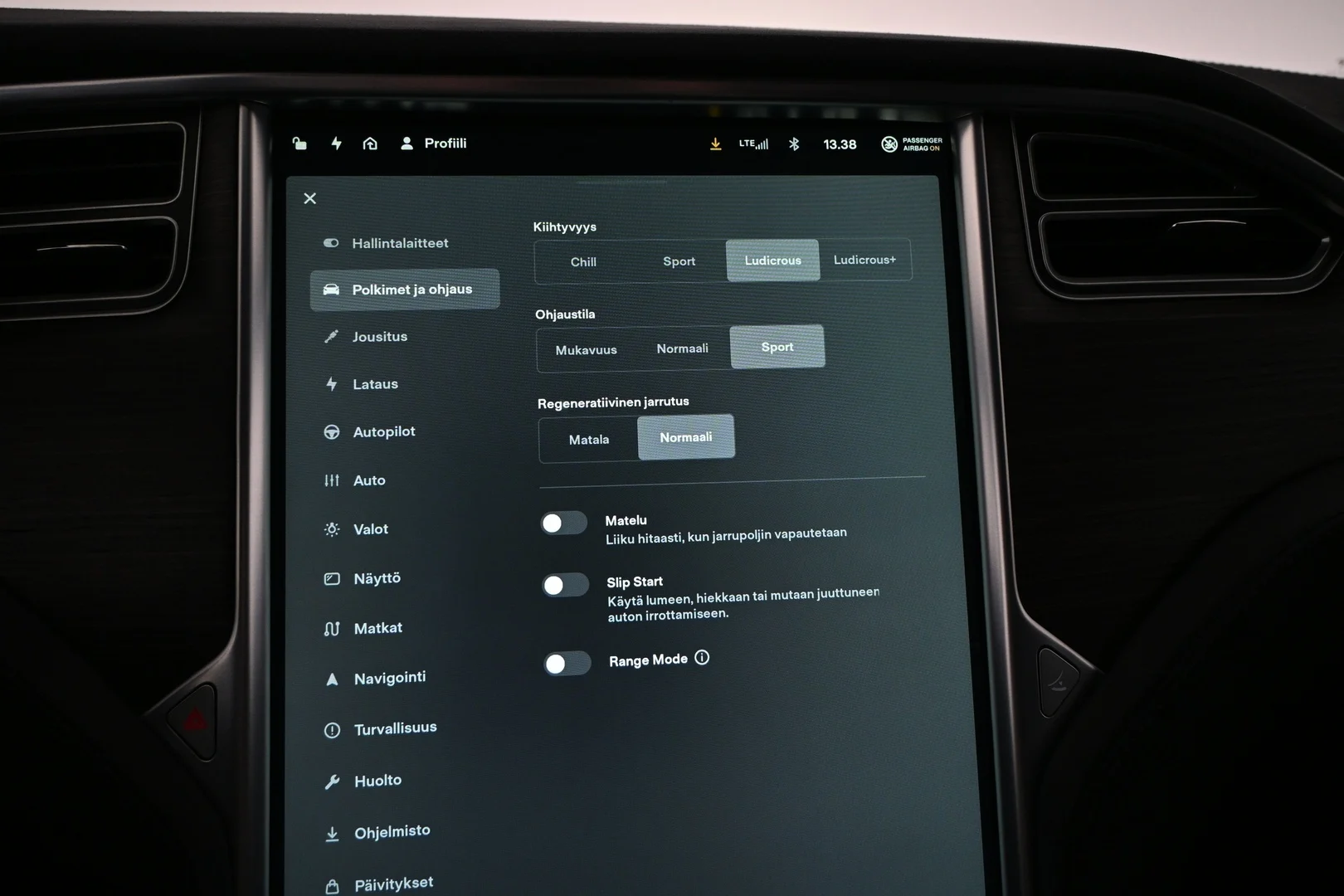 Car Image - 7fcB6kdy30sHeLYBLiplpr