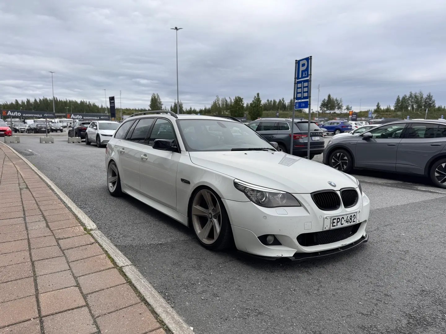Car Image - 62f9v6pcUKwqwgGzNgN2uE