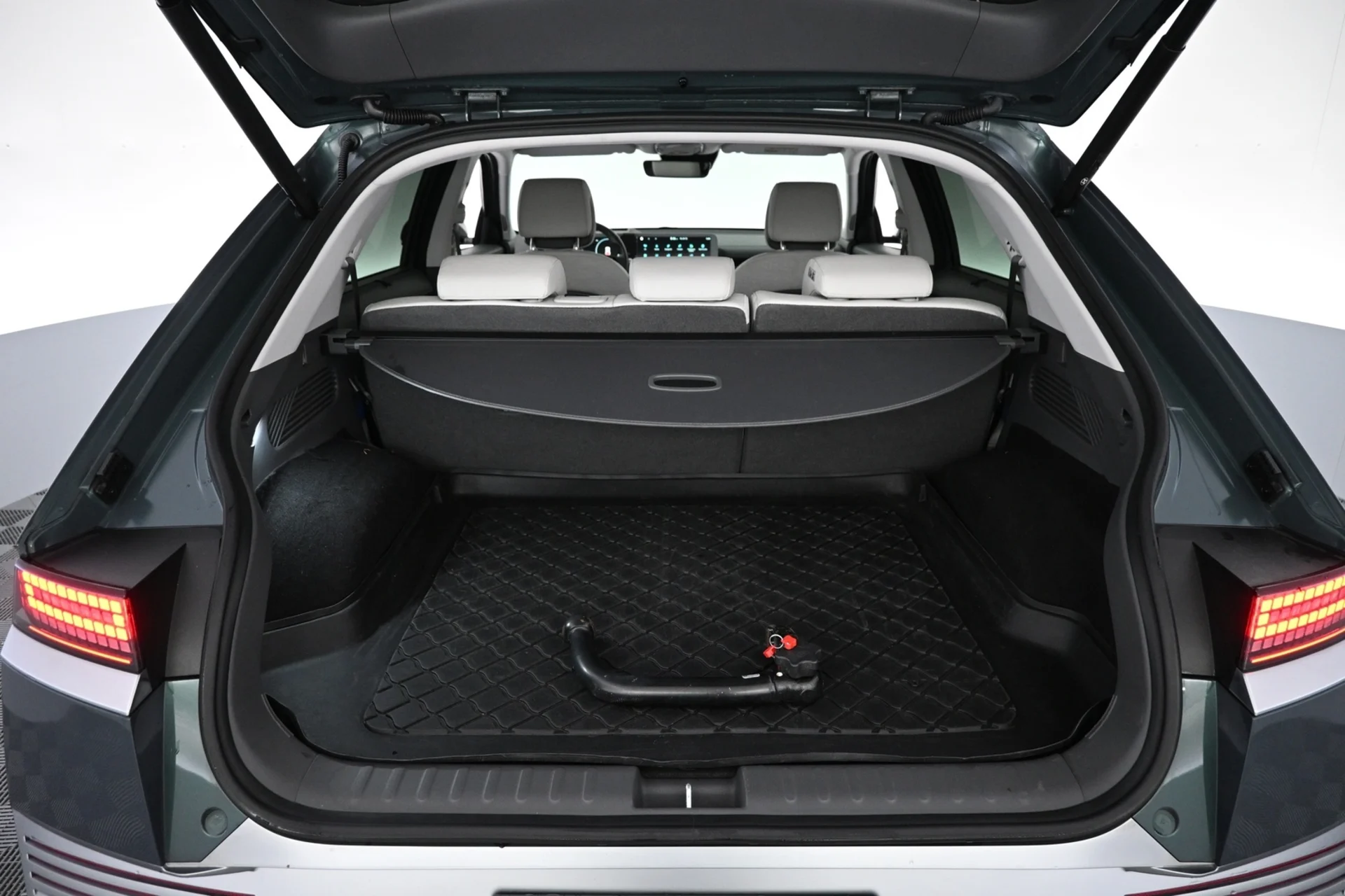 Car Image - 3lL1hBJYxu4dL8fPZJS81N