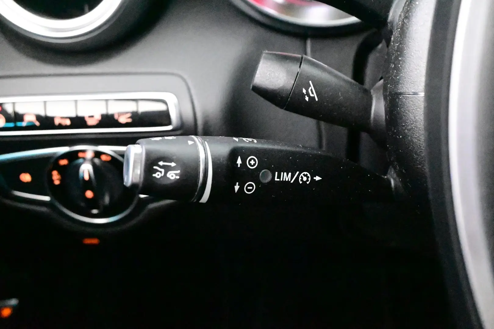 Car Image - 3Q1cmYW1wquo21rty4CEox