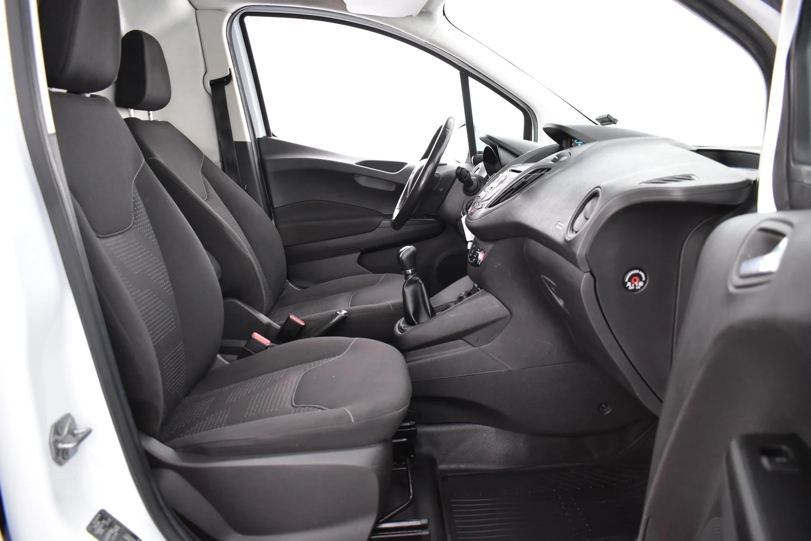 Car Image - 45nSFowRpyytY92UDTNiLJ