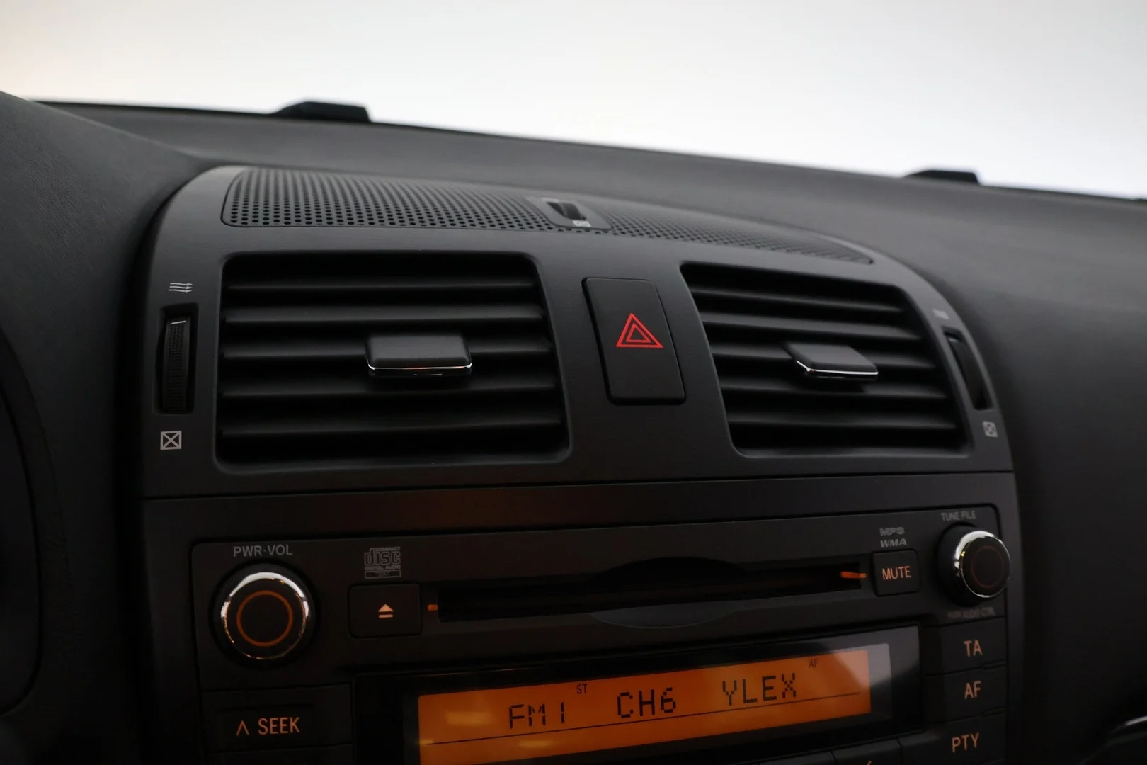 Car Image - VfvHLJl6s7BIyEX3RXT74