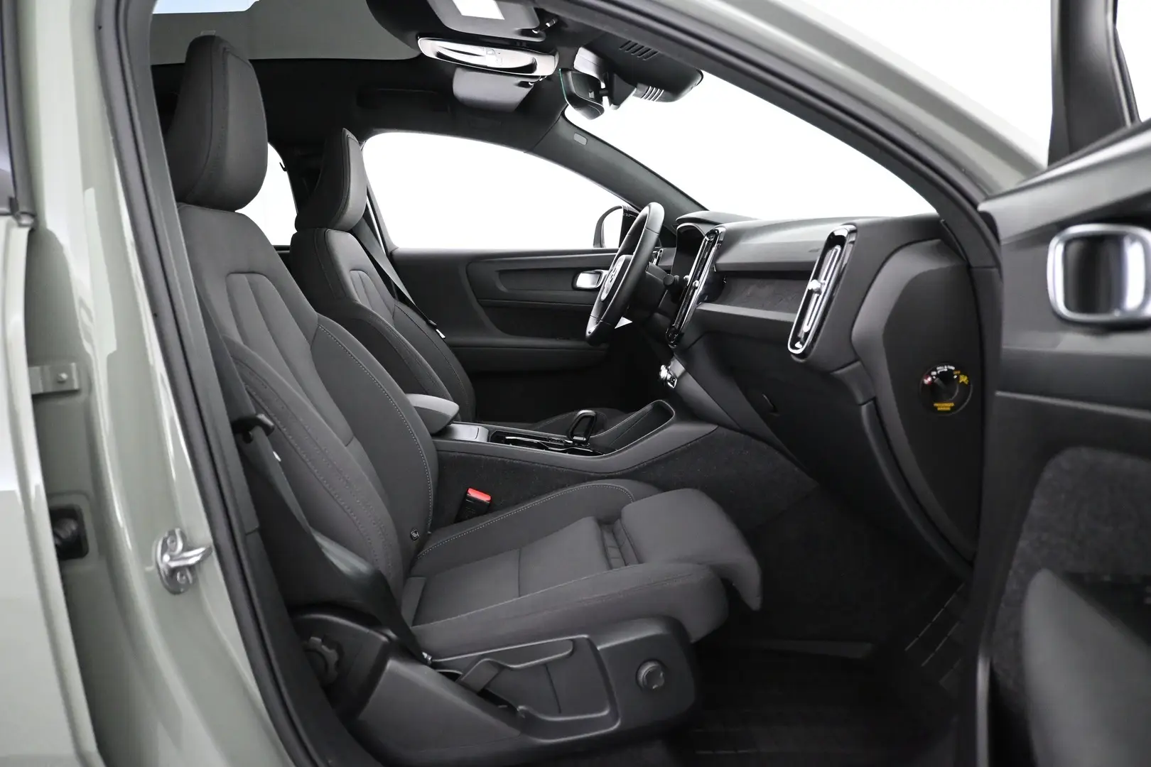 Car Image - TSVX4lwCGJY5PDtI0oXgm