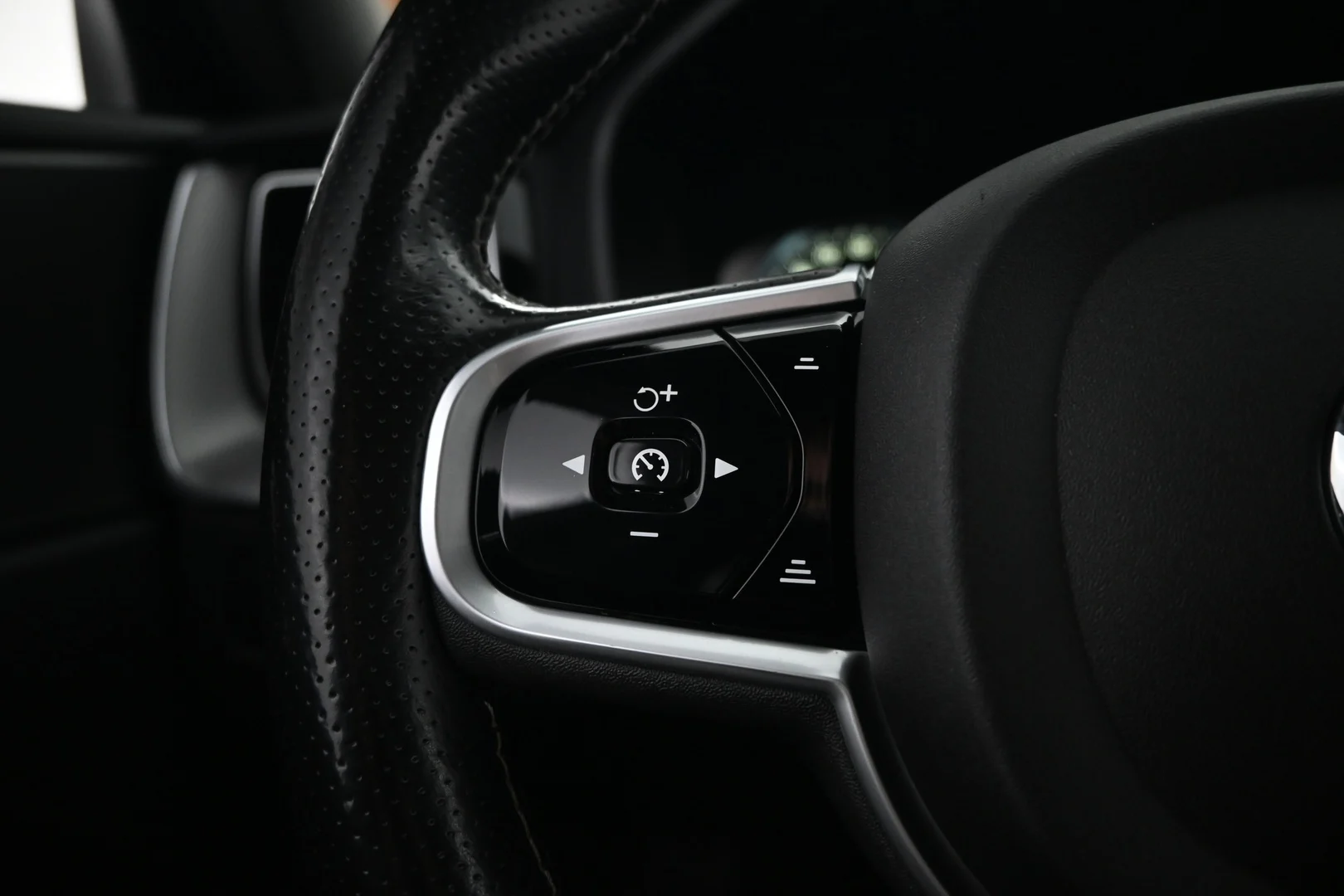 Car Image - 6HfQ34U1cISZr5Xn92lvJM