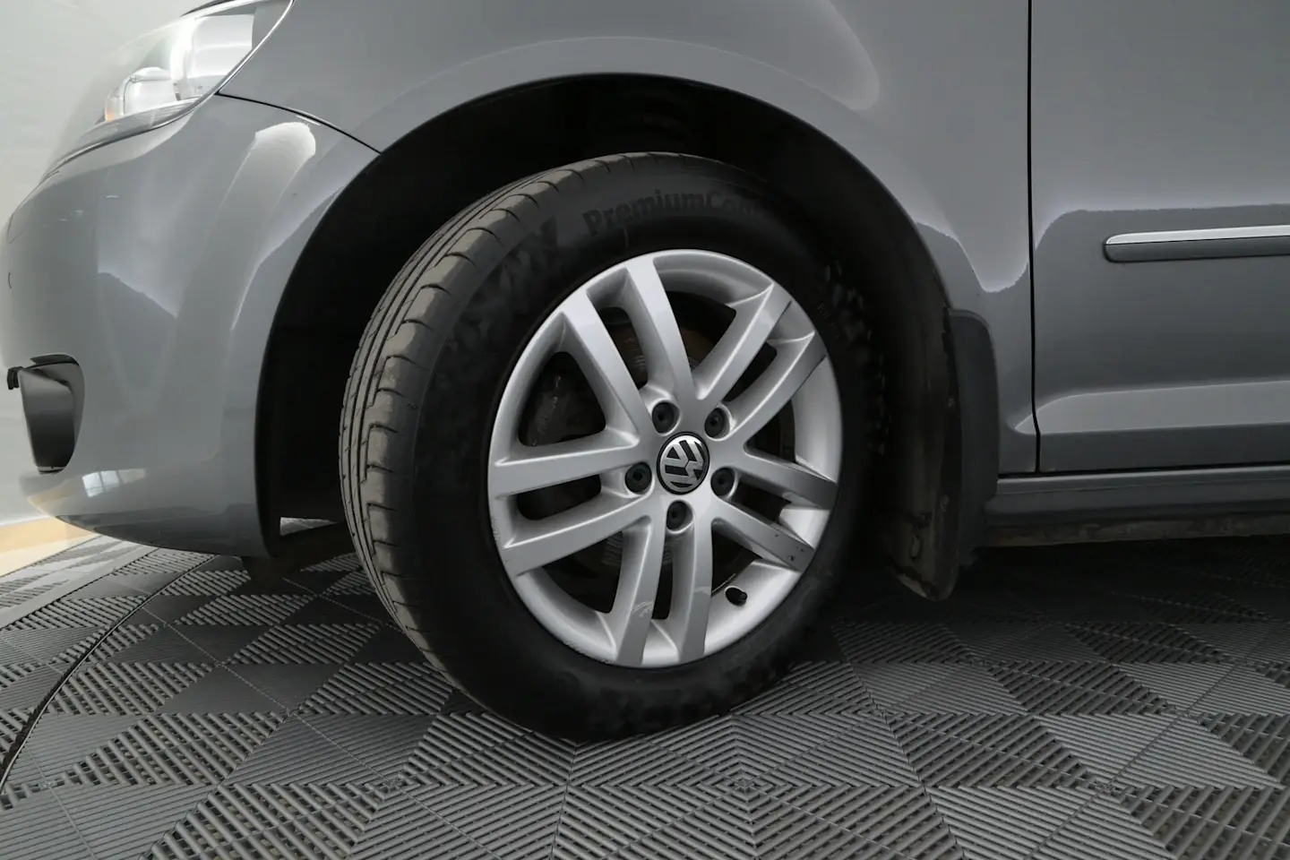 Car Image - 6I2hbpLMAWjQjxMWZDIC42
