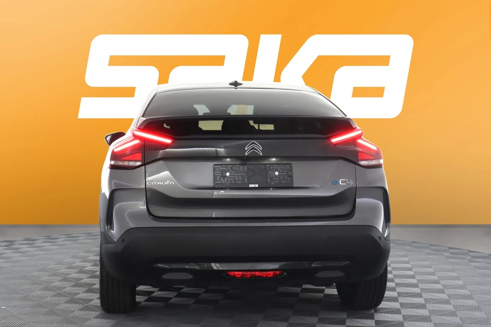 Car Image - aeY7CbHuvW5eIdAoPk4wr