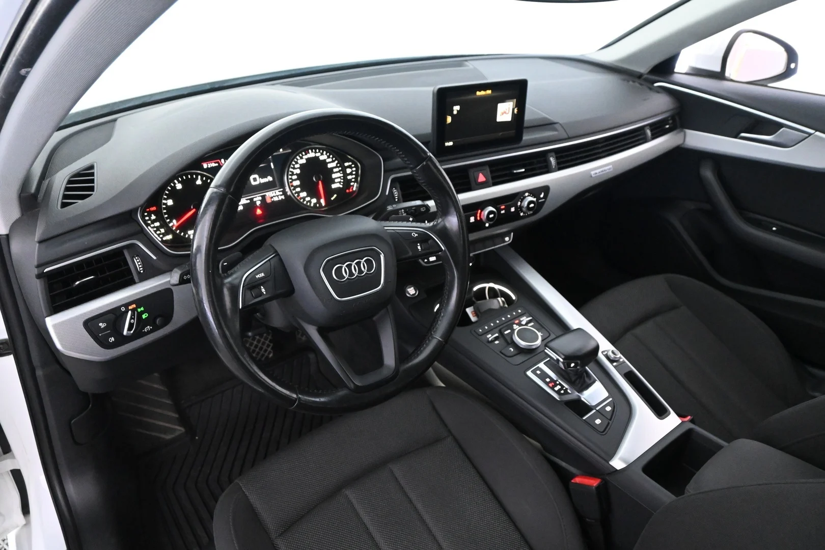 Car Image - 7twznAdUxZgCRUqnhZ42wA