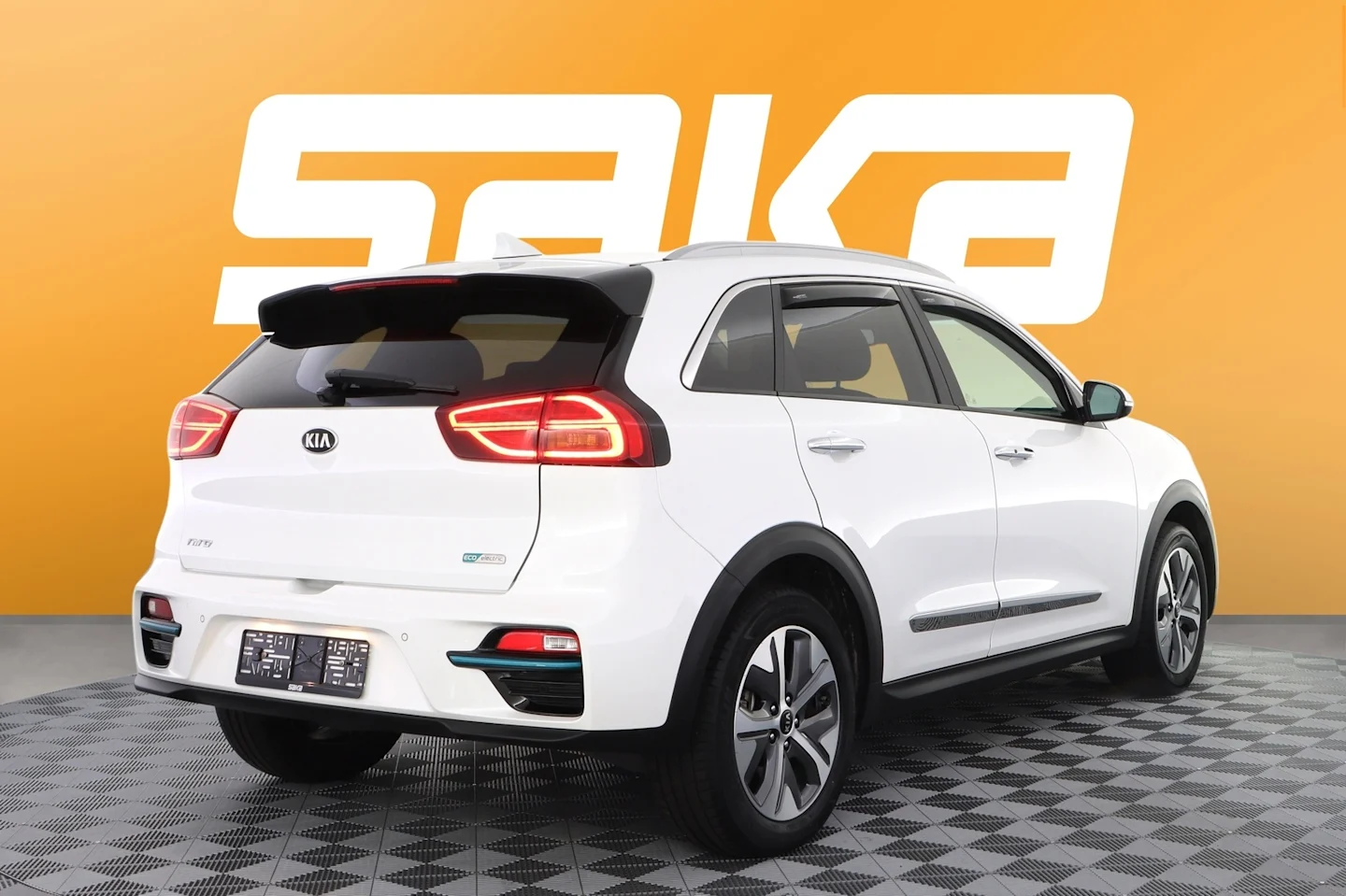 Car Image - G4OTj8Vm0Gp5cUnDqLHo1