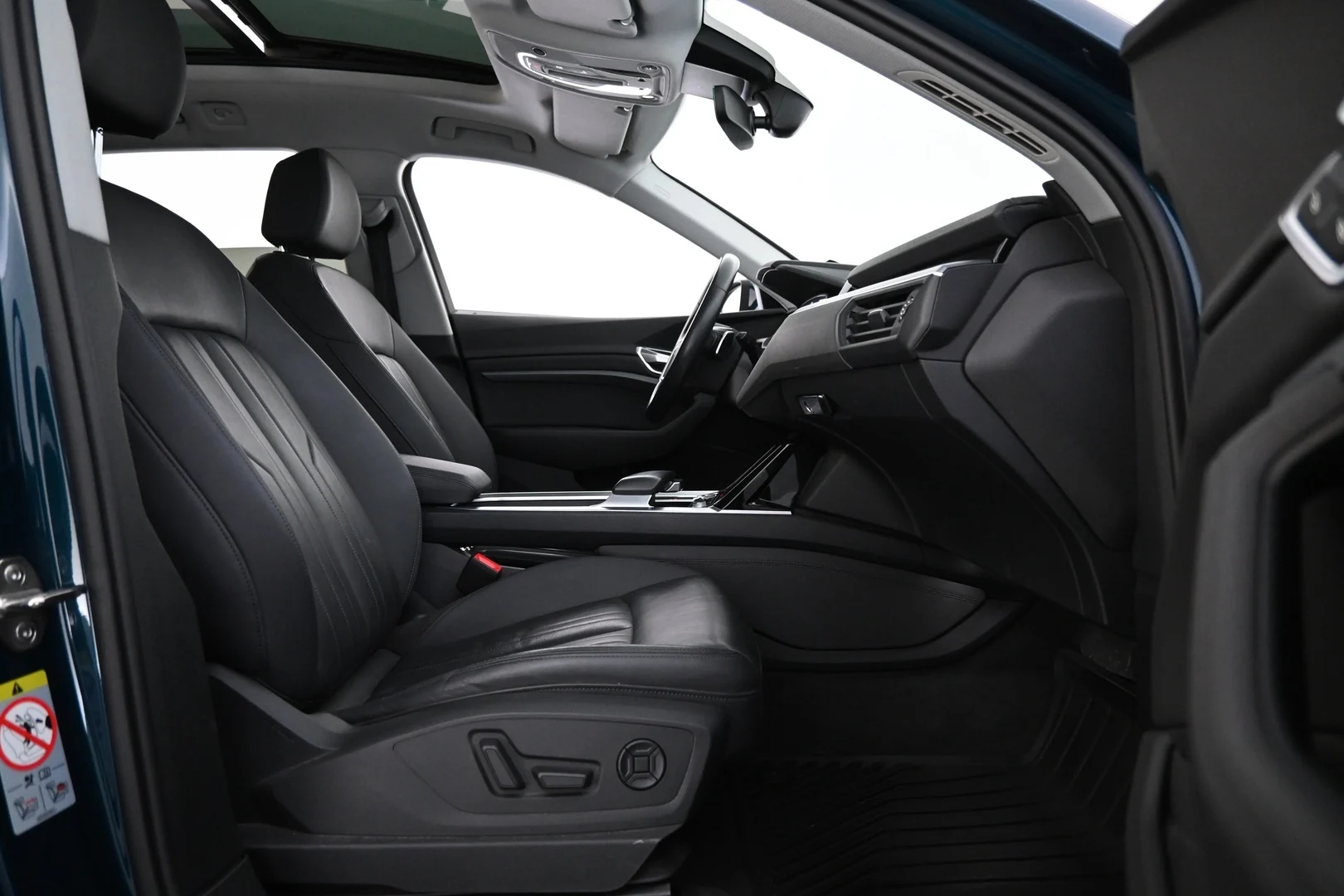 Car Image - 4KsusEdg4o6l5ccYdELA4V