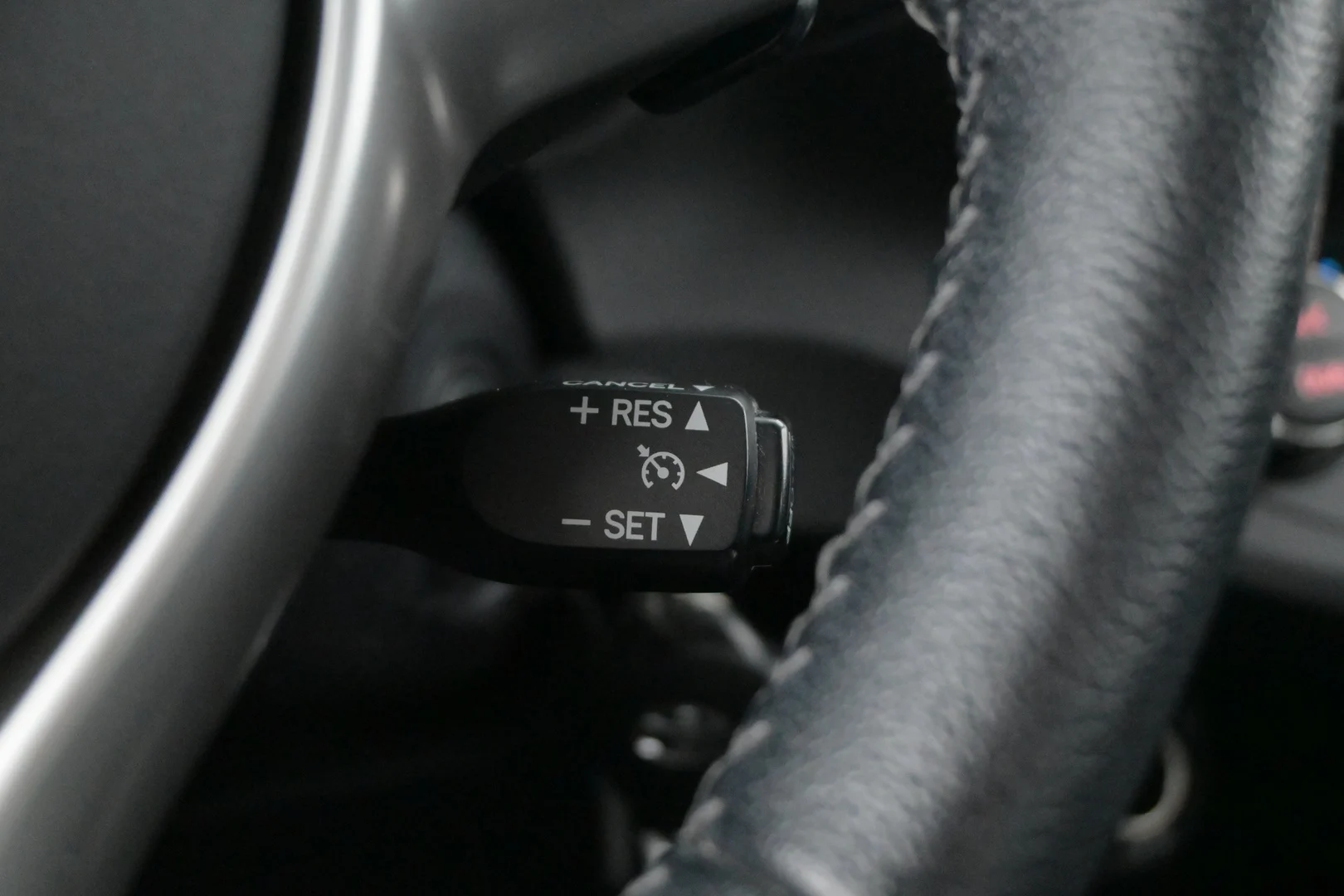Car Image - 5Ooin6qHt70PeO6iKZSeEg