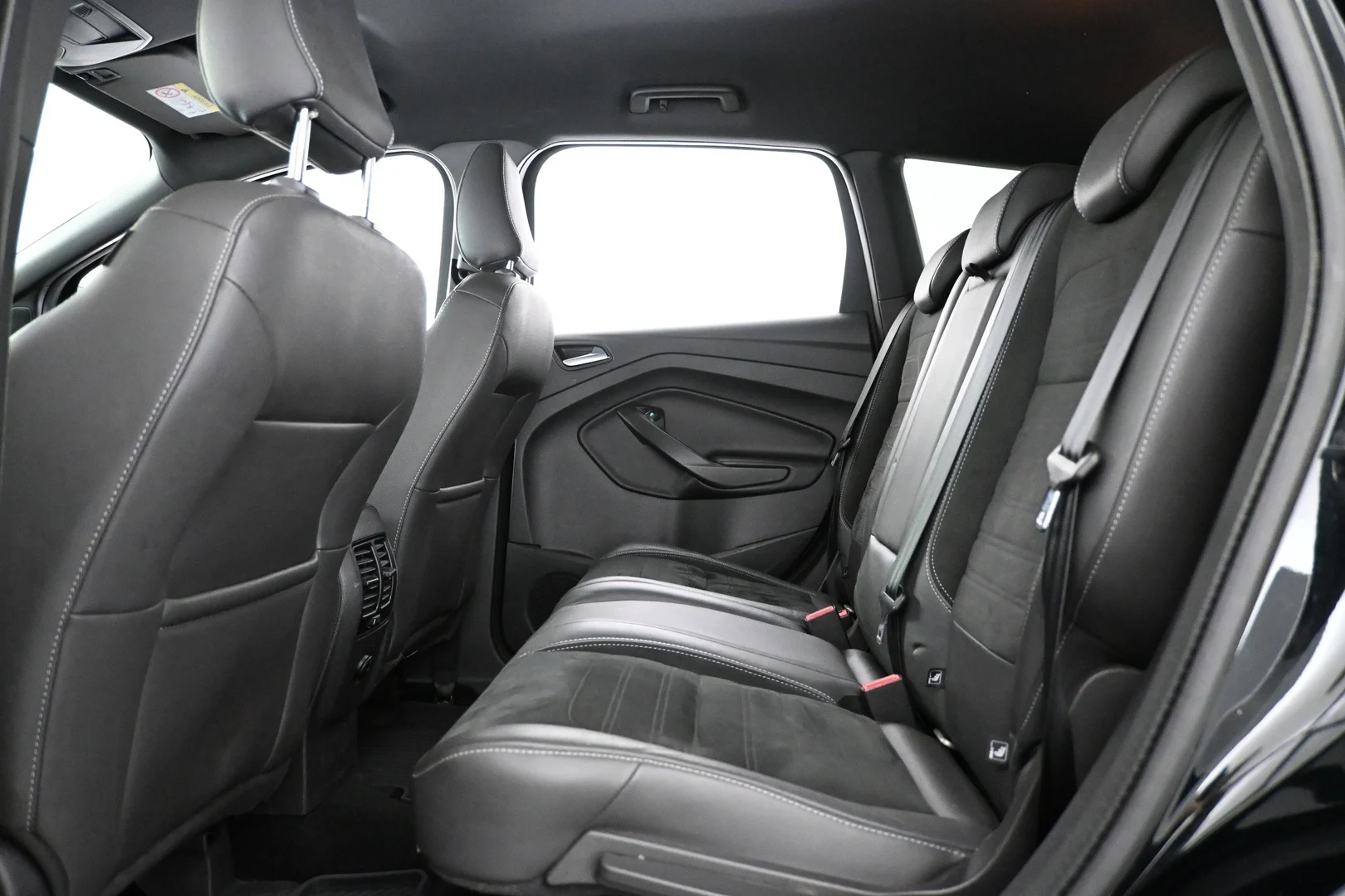 Car Image - 1pkkfTVuoubDaeg6lwfKQo