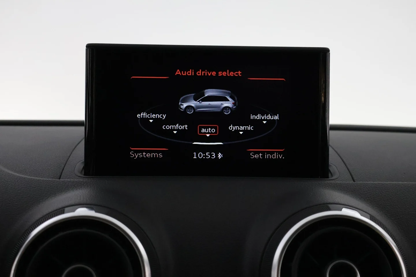 Car Image - 1ouab9NyI9EnHf3qT83dK7