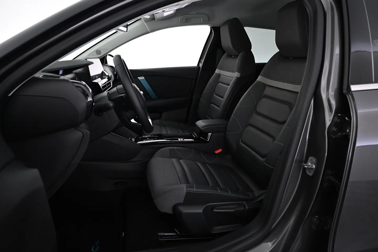Car Image - 7fsb9FUQ3vSwmho0RvmZ9
