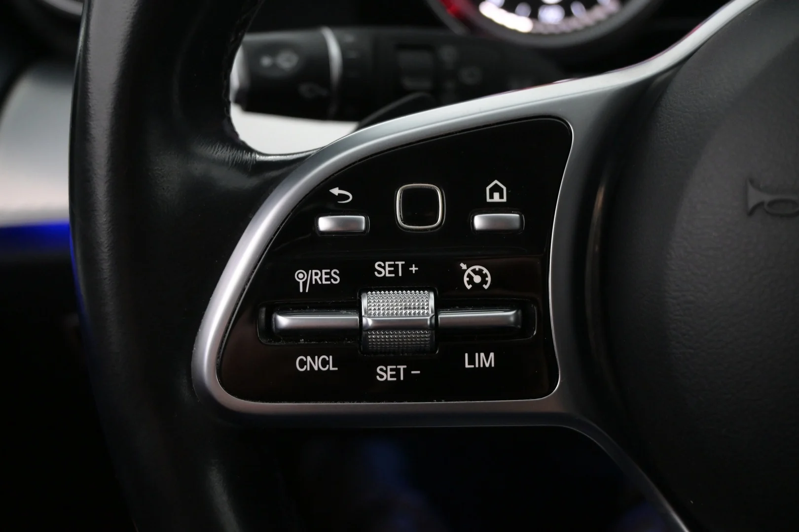 Car Image - 1NRN8ztMyKFo7K7lu4a6GN