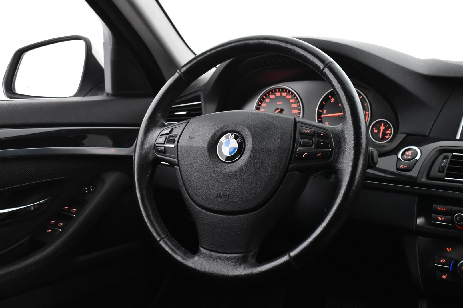 Car Image - 01n3Ufcpa87r0x8paqvRWY