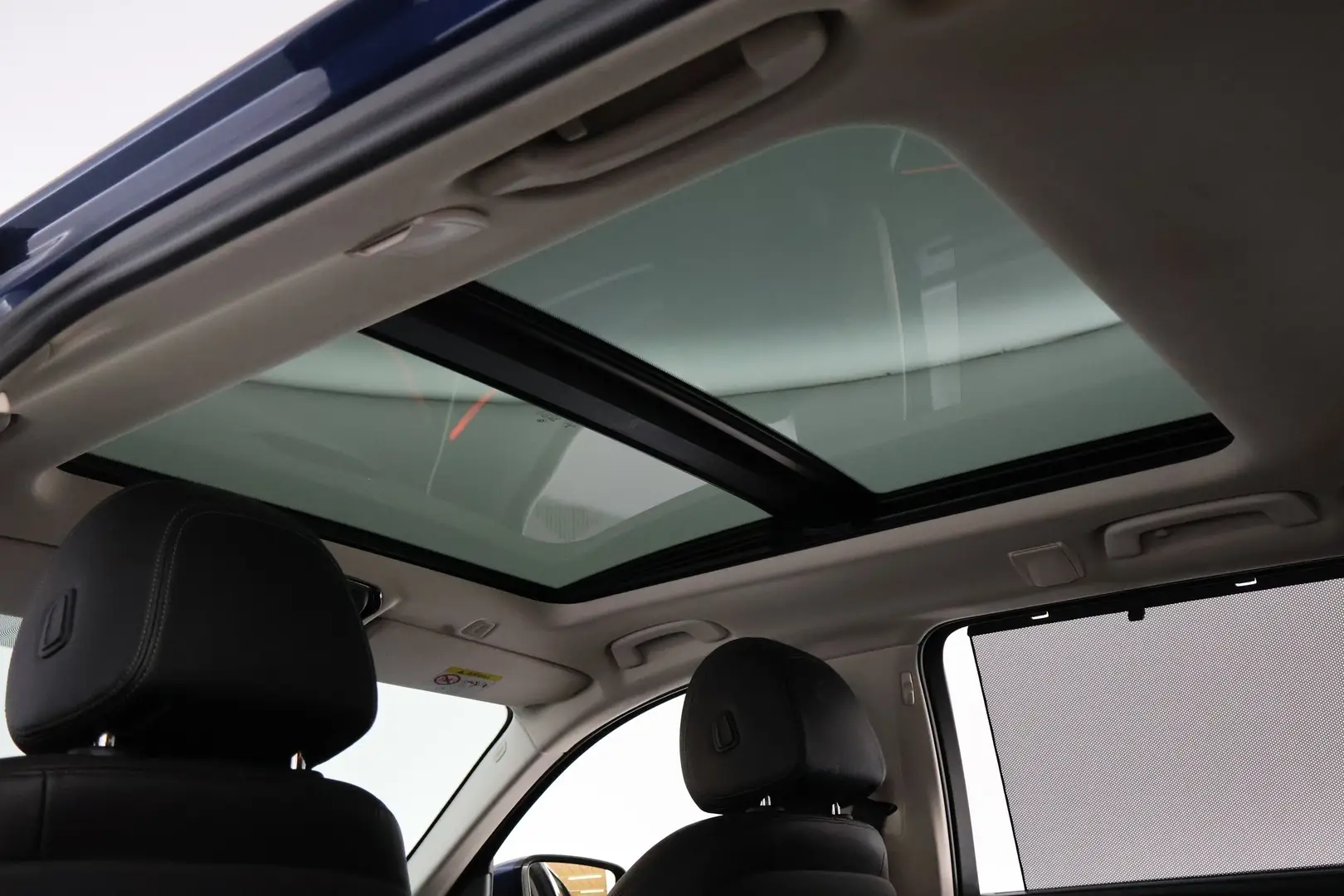 Car Image - 6tbKGmFcXYVzY8q3CuGAIF