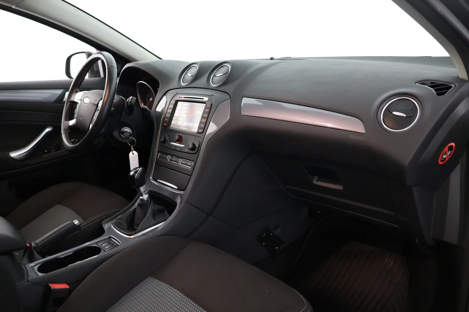 Car Image - 2Ssjbi8uAA5AbgYz5aLL9P