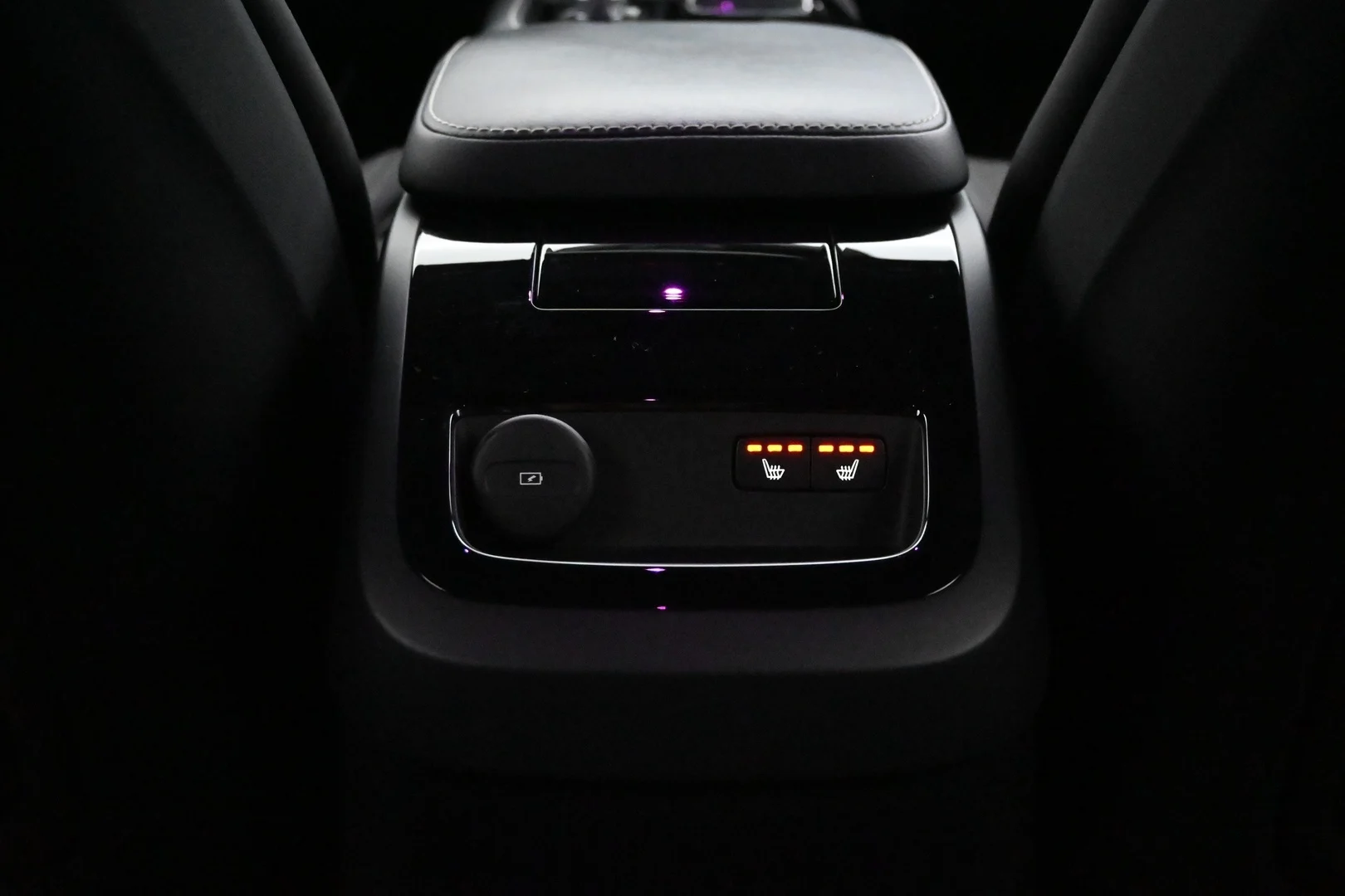 Car Image - 3SVxbfOh7HA7nkTtKdKJWR