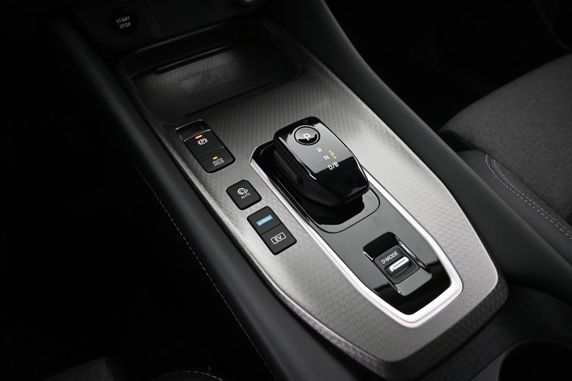 Car Image - 56DvRfIQn27JwY1MpE7hae