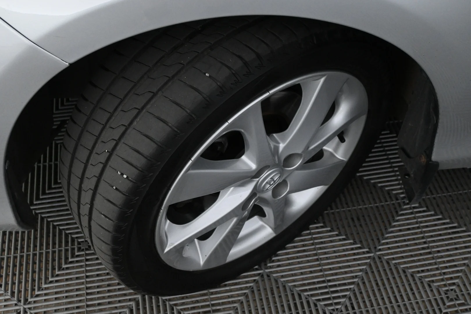 Car Image - 6cfIBiSQ9tbbKtUYD4VtFK