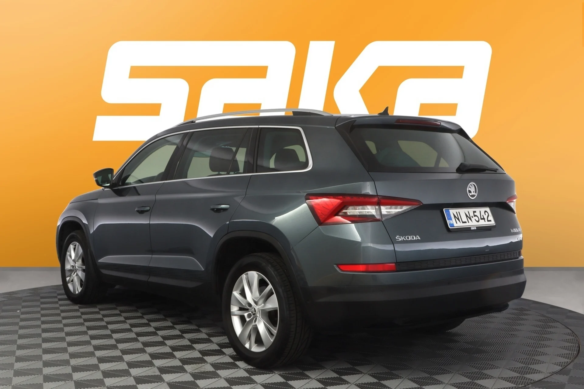 Car Image - 6JUzSTD5EVCjE8EFBwcZnj