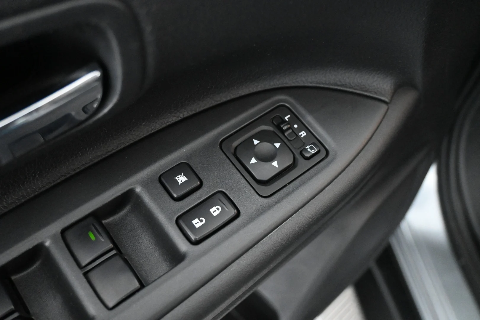 Car Image - 2o4FTHGQMoaAvoqMODUENO