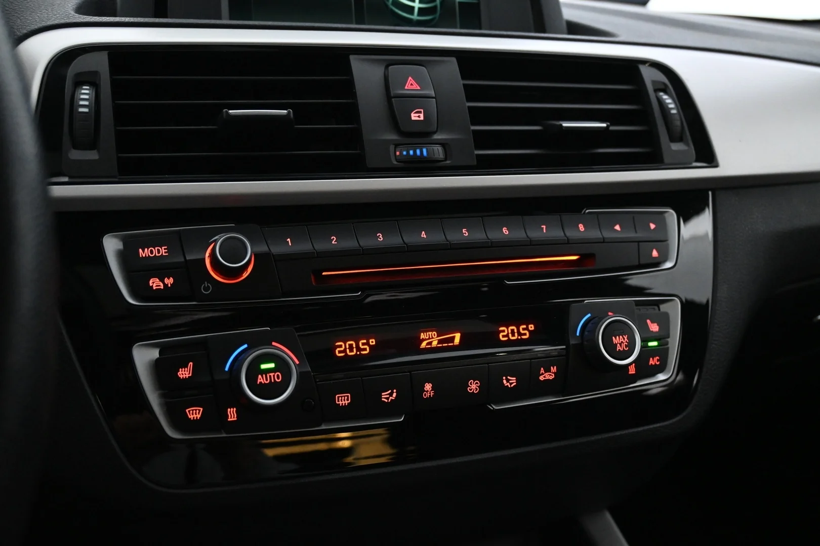 Car Image - 55CdGyZT6MhnVk3otykYK7