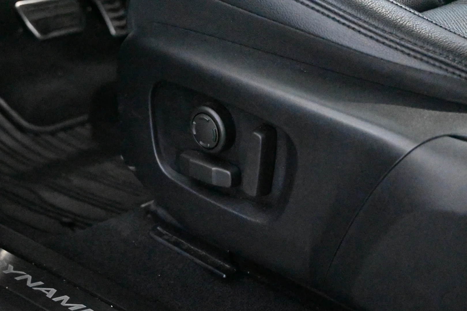 Car Image - 1SC3j8t3oteEq28ehprWNa