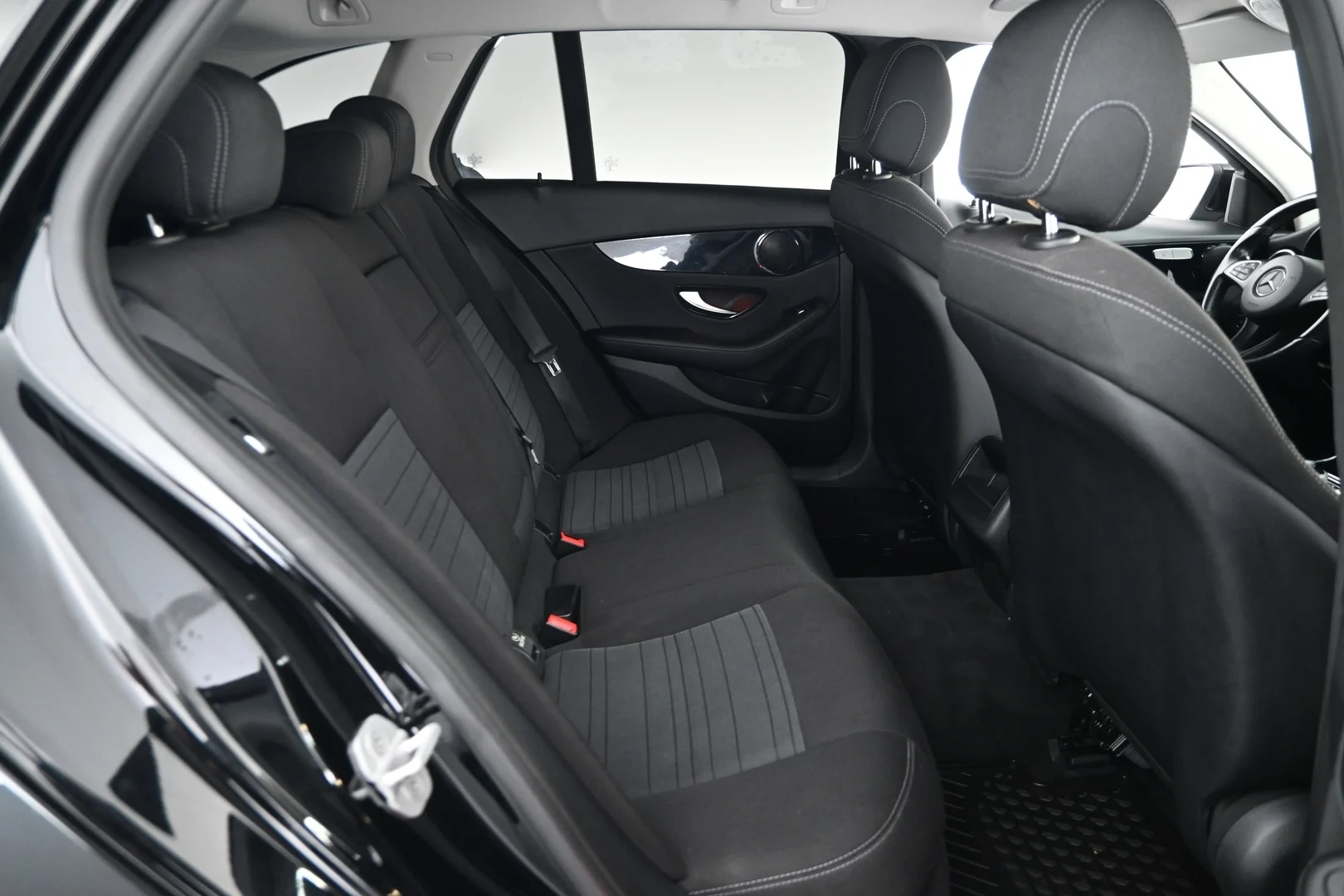 Car Image - 2RDZe9CWTRNtHMzQ1YHiVU
