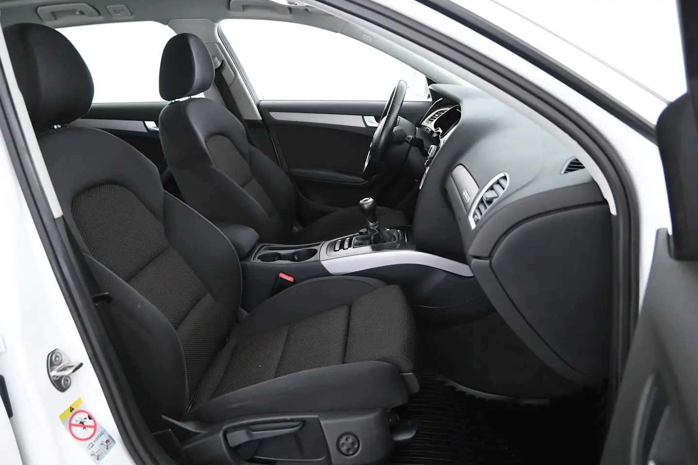 Car Image - 3d0oPXRVwC9kZD5oR6Y4dM