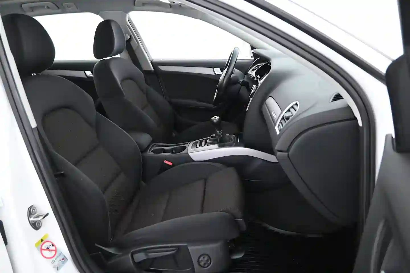 Car Image - 3d0oPXRVwC9kZD5oR6Y4dM