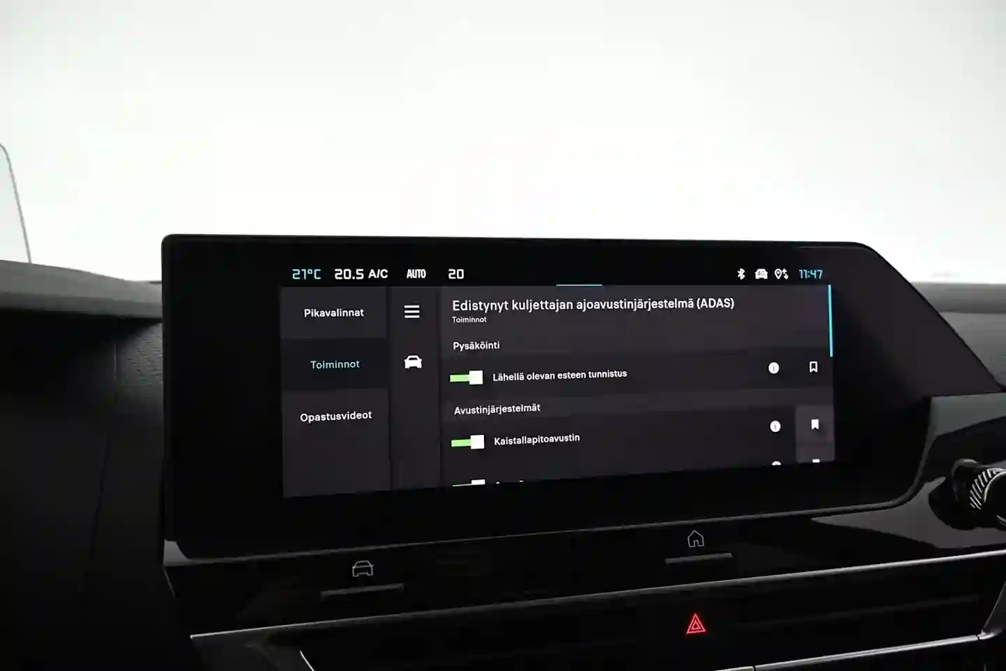 Car Image - F8gdf1eQfRfZ3XwGLguMB