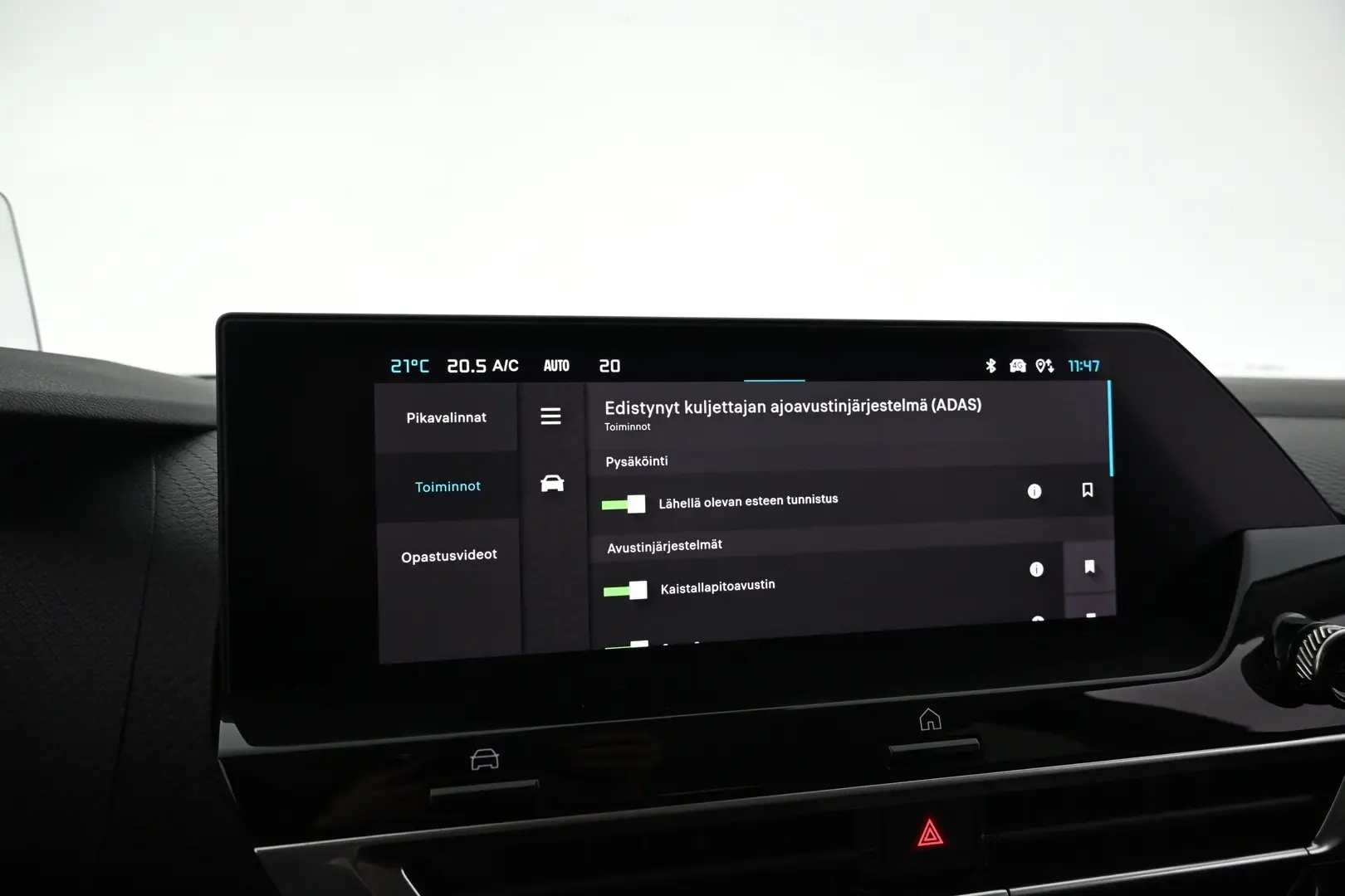 Car Image - F8gdf1eQfRfZ3XwGLguMB