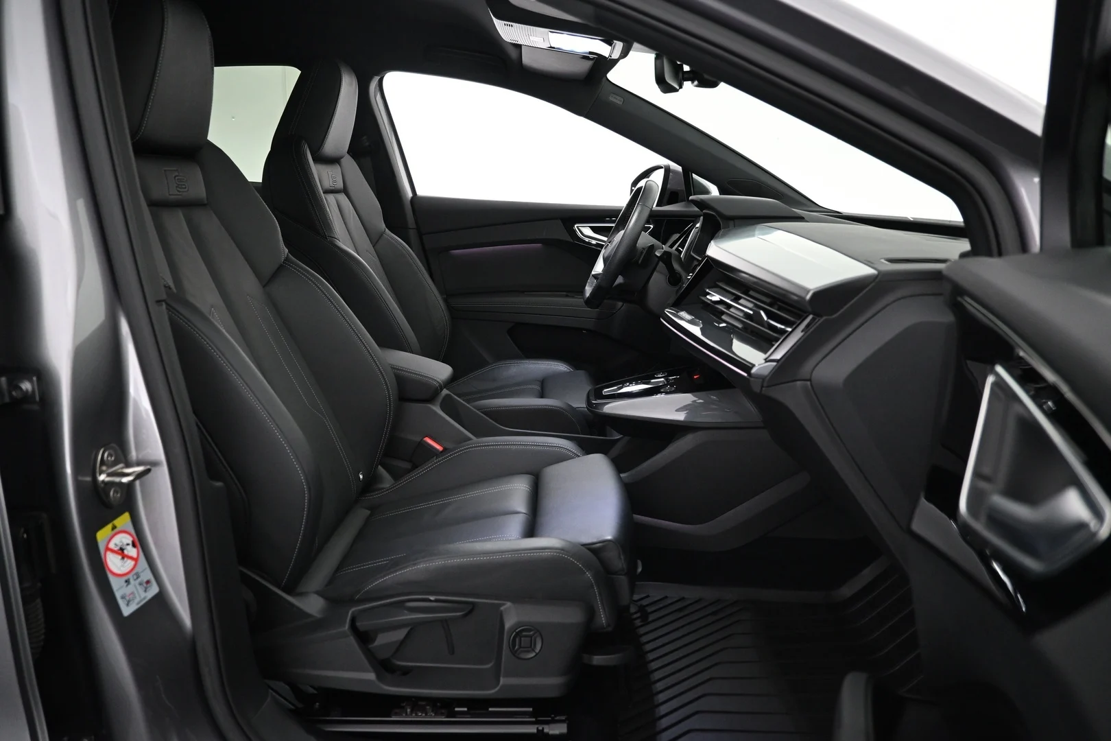 Car Image - 4qaHWkFUj2zRY0idr5heg7