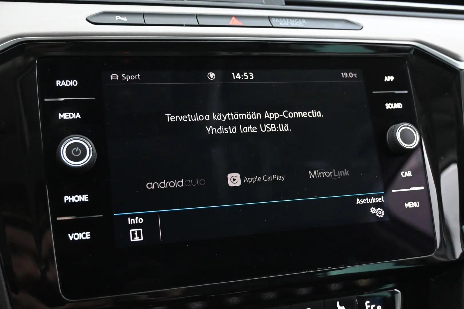 Car Image - 3Kfiu7oIfEuxYT8KgYBhAZ