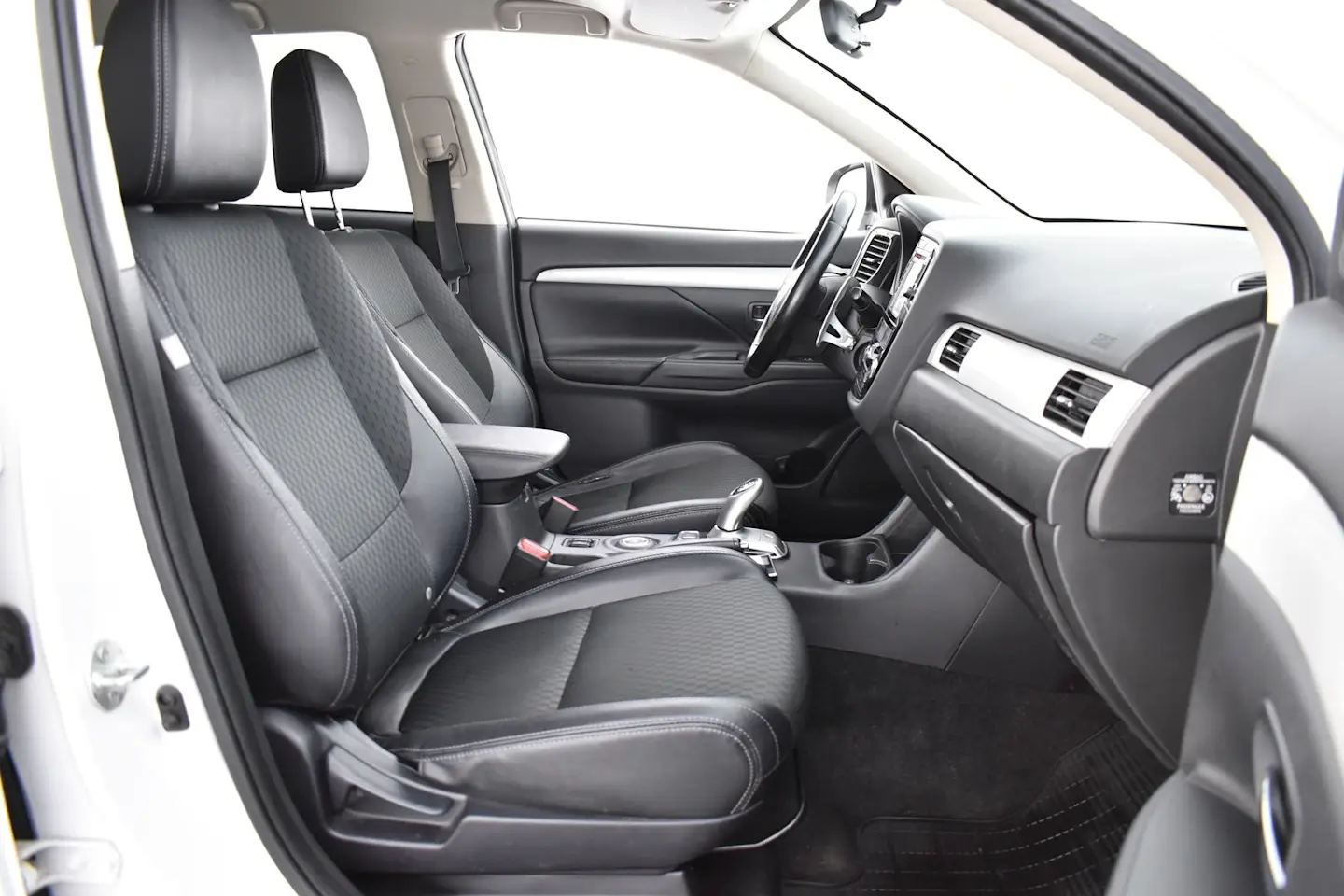 Car Image - 0PCc2iXFxcetkcuEr3Wvx