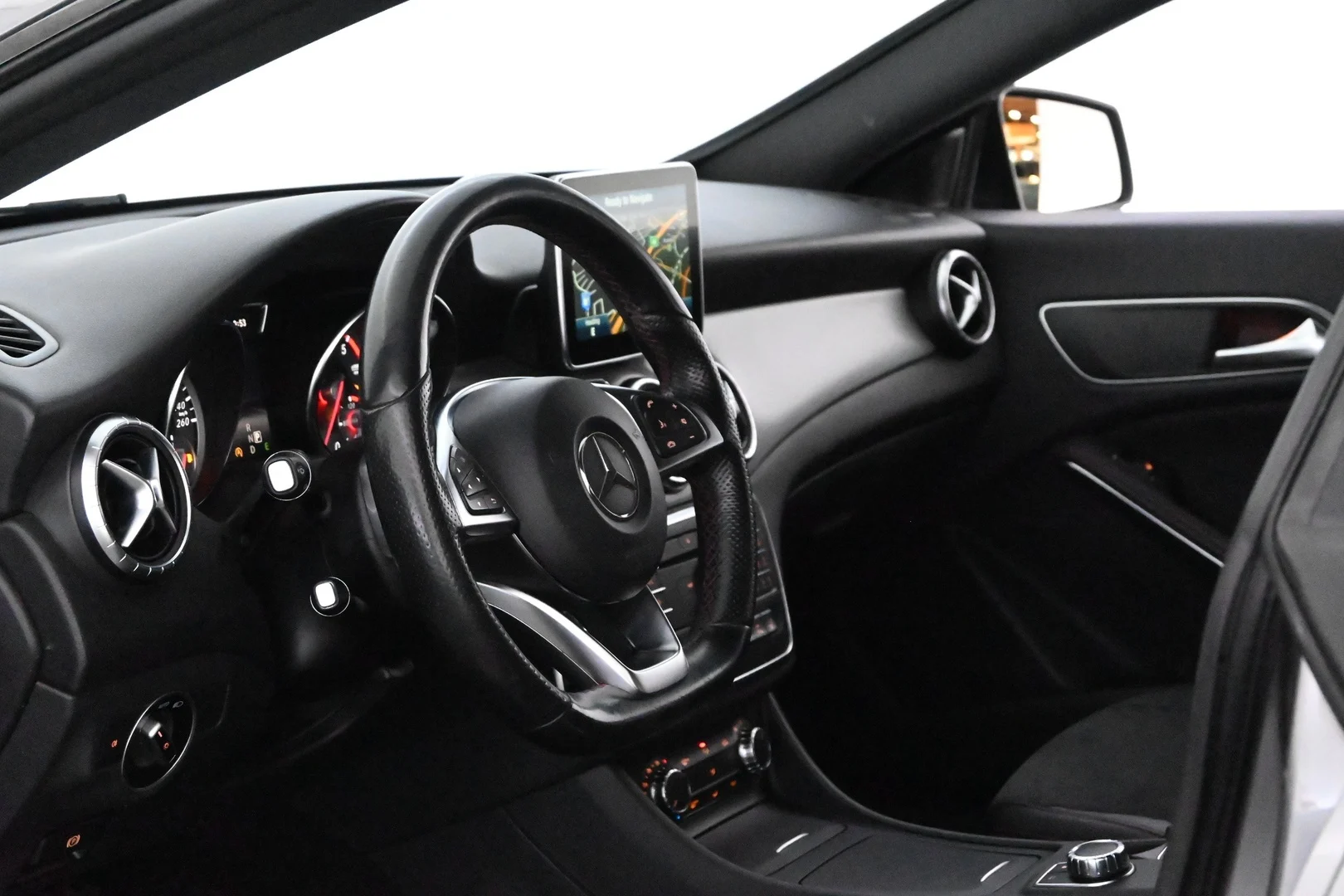 Car Image - 7JLQMCgYcIGWedfLsZyRlS