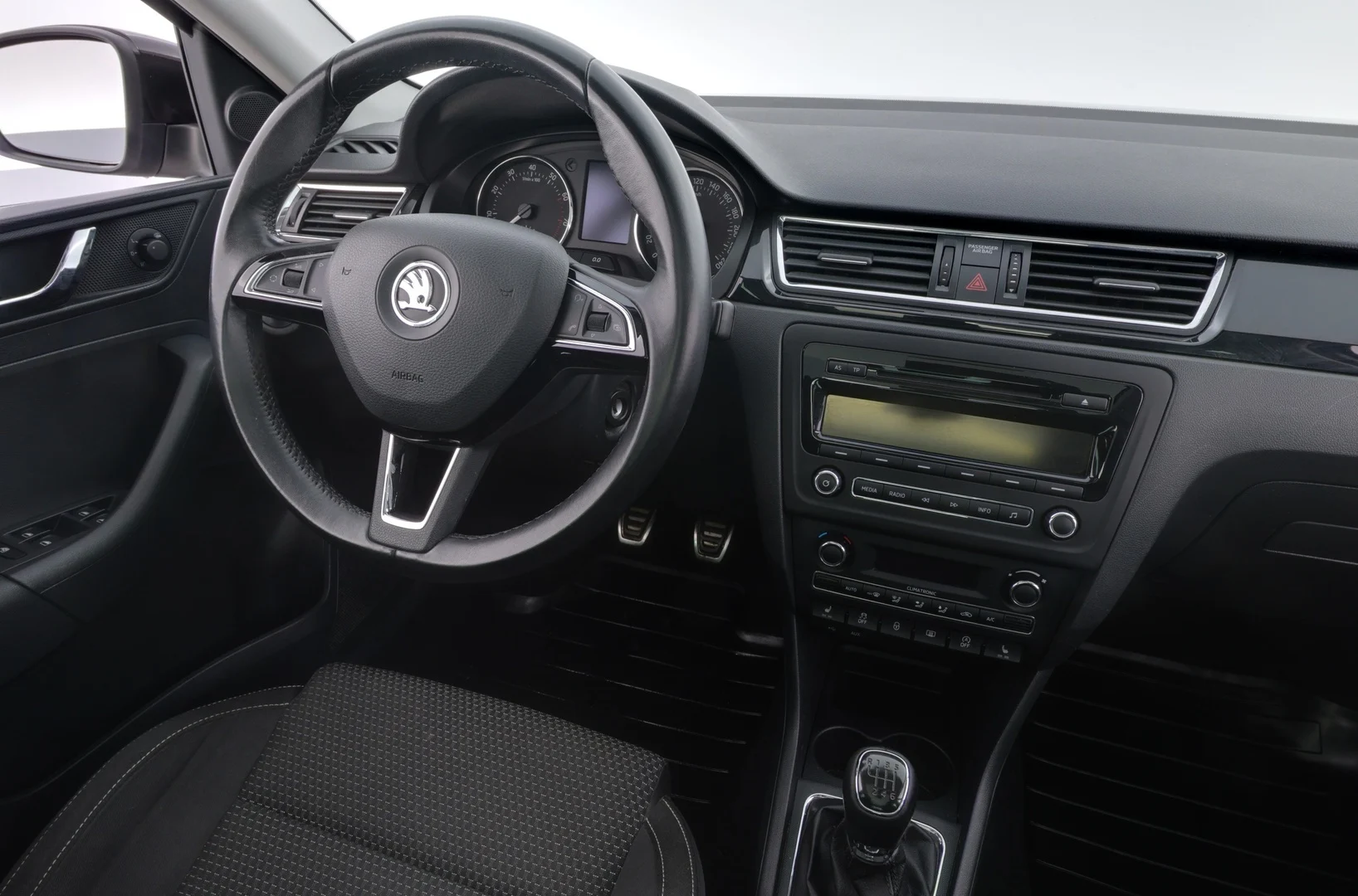 Car Image - 2onbHT1wZtXXSZwPR4e7js