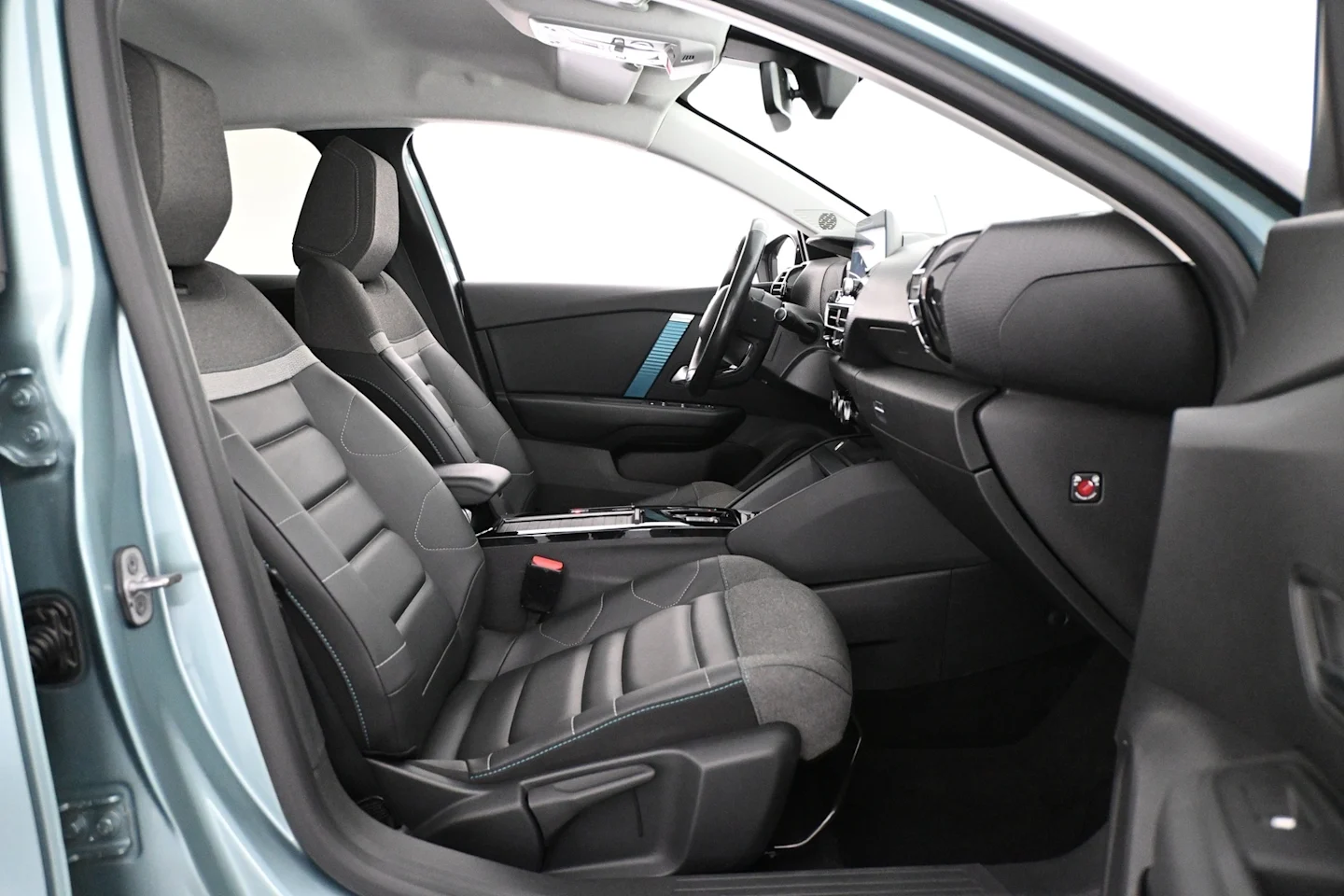 Car Image - 5OosvhAtcPq0XeeXTvP7HP