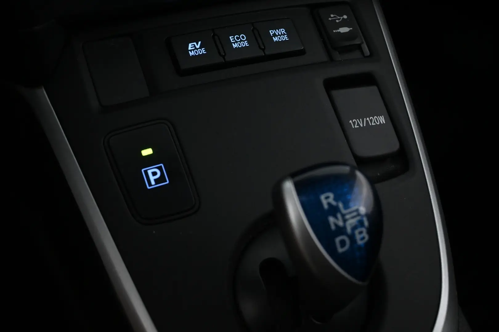 Car Image - 5LCSmJhfE3urabxKnWTZrY