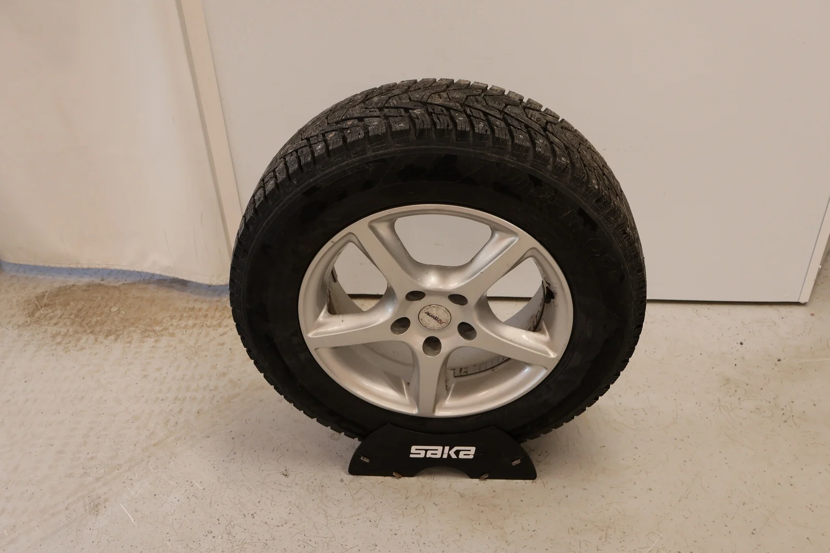 Car Image - QX4YpcJYZbmFztY08fuFj