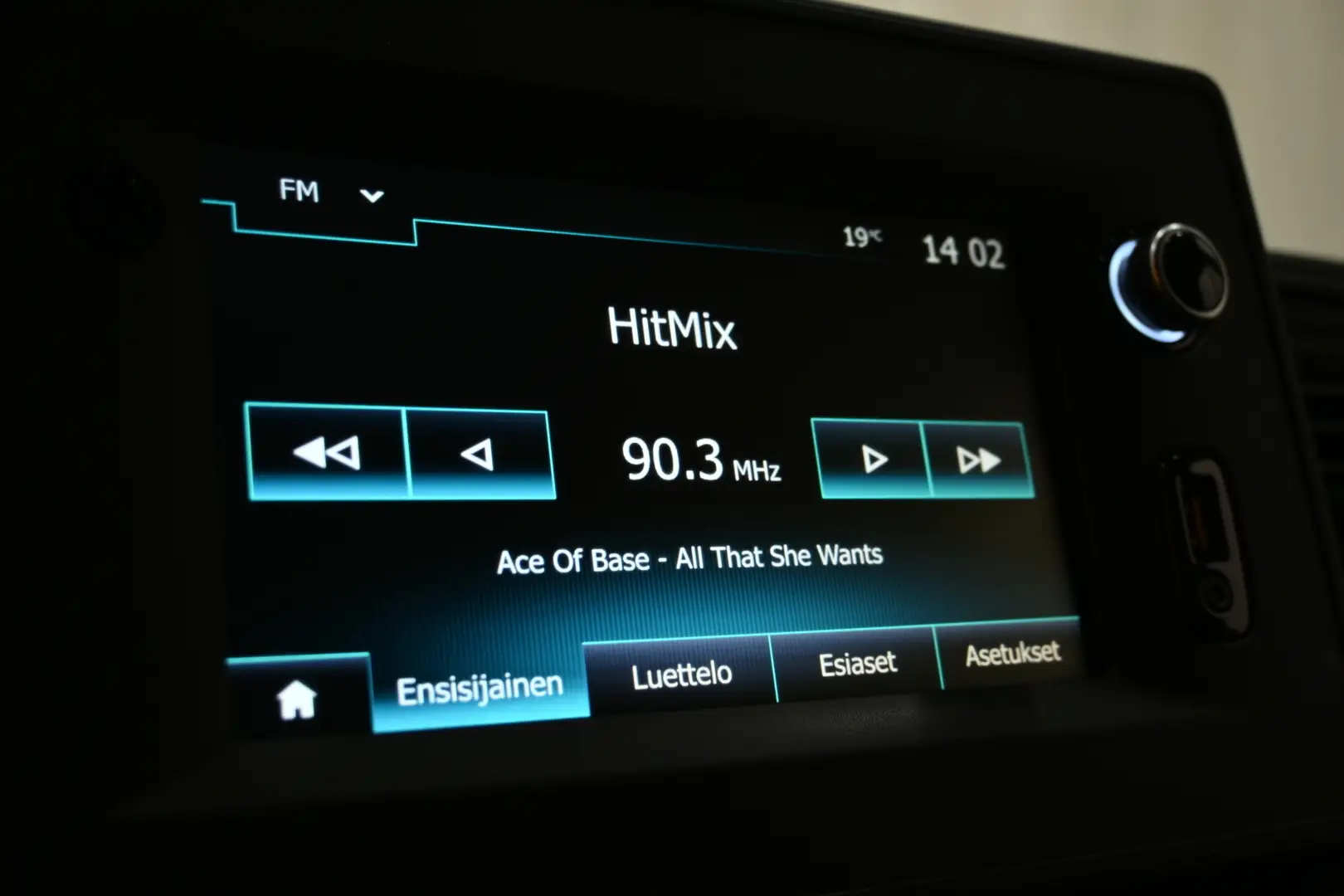 Car Image - 611UnYysxZAL6faQgQ3ple