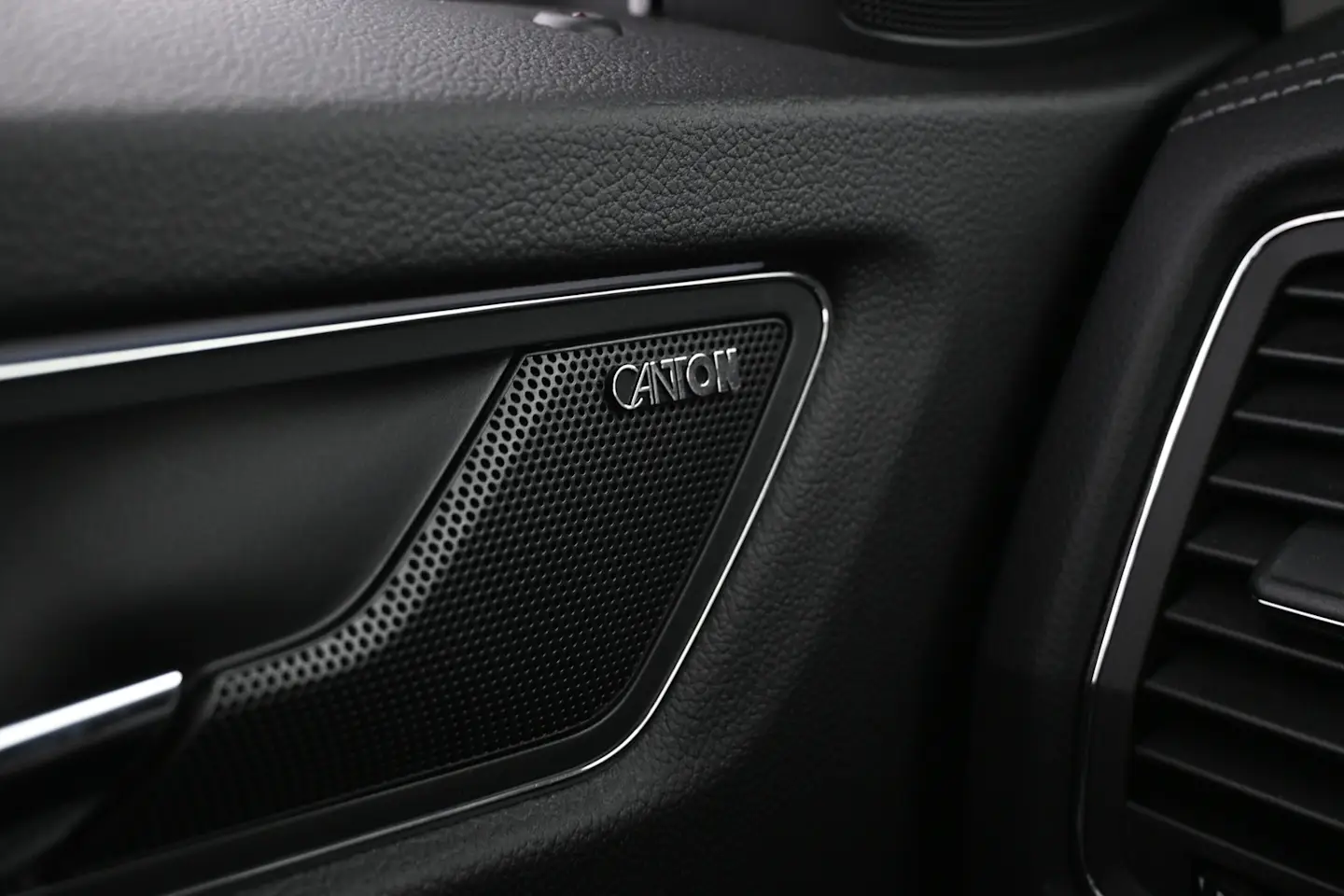Car Image - 29jUntYrl4SSzJnAc4rmpJ