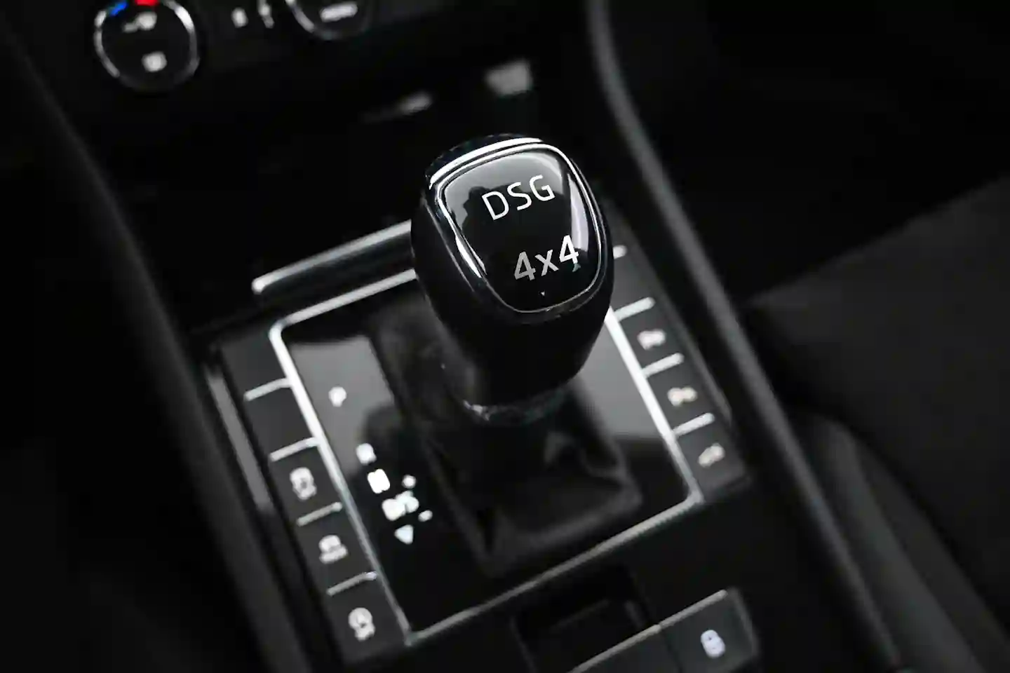 Car Image - 3rhcXen9Avu80hIdzkTKyM
