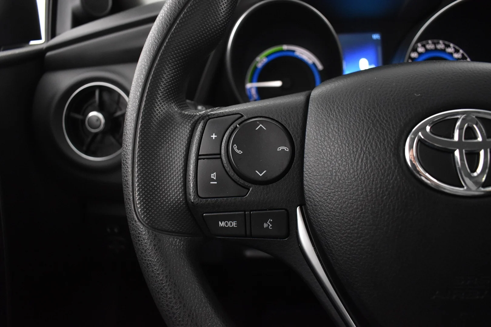 Car Image - Pro6vgZHHrQtAVSrSvx3p