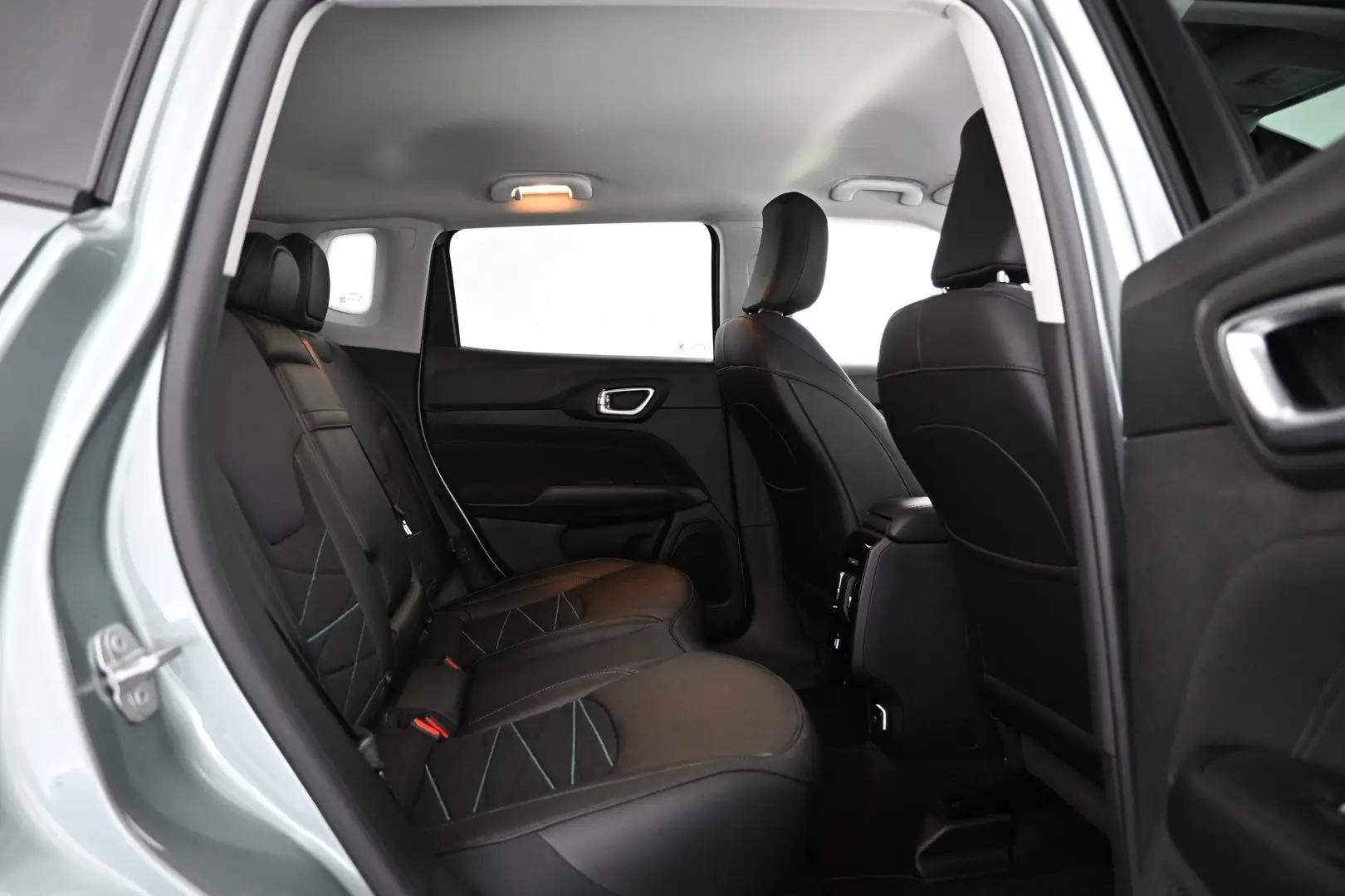 Car Image - 6Gl5OBY1uylnkPEESrKZOY