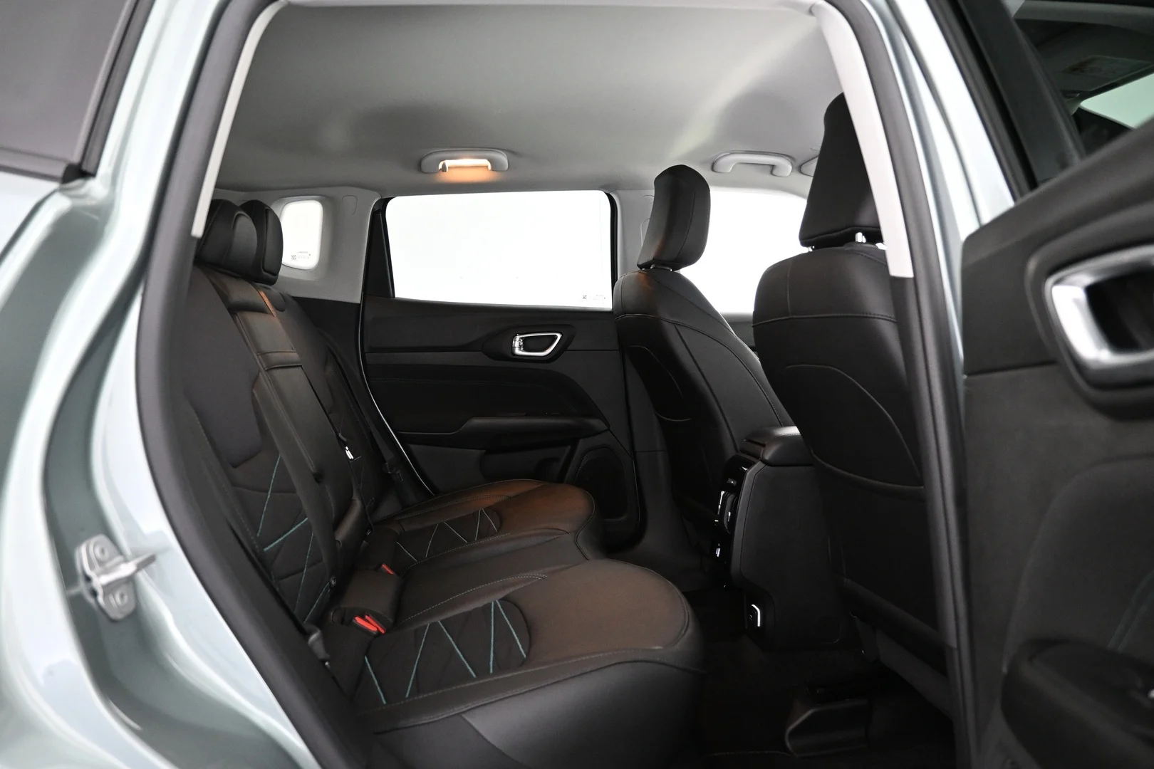 Car Image - 6Gl5OBY1uylnkPEESrKZOY